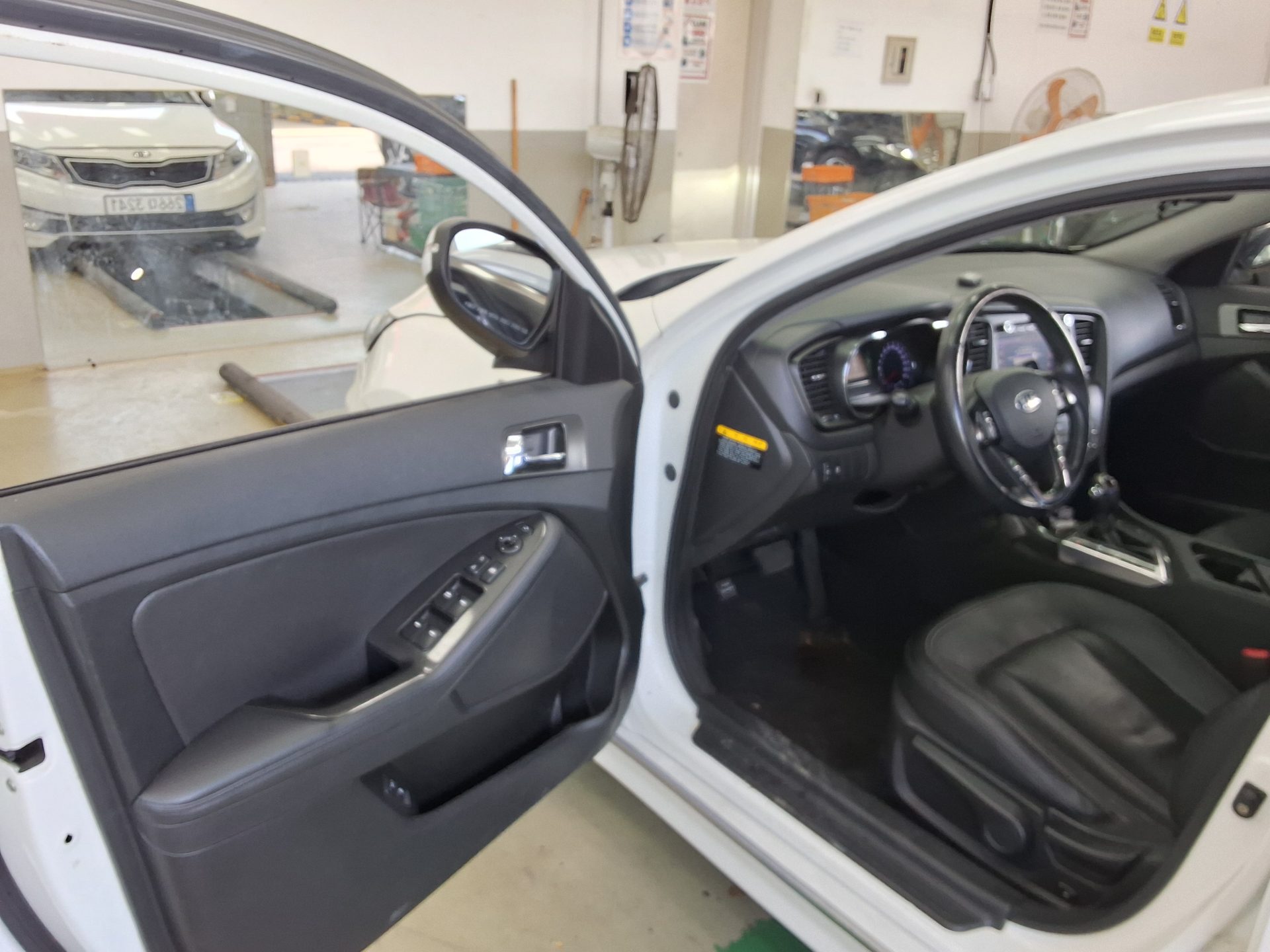 KIA K5 HYBRID DELUXE 2013 - zdjęcie 10