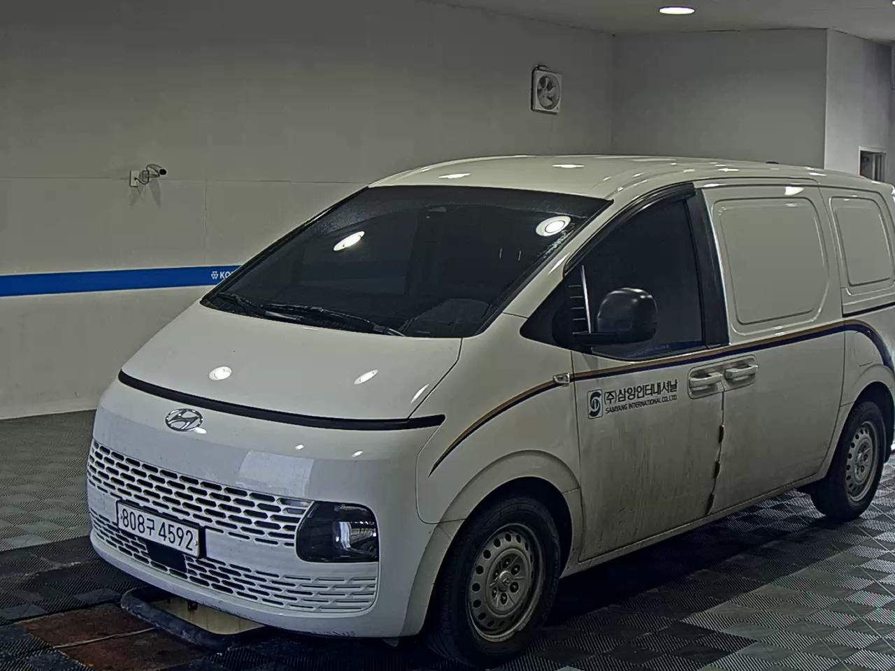 HYUNDAI STARIA 2.2 DIESEL CARGO 3-SEATER SMART 2023 - zdjęcie 2