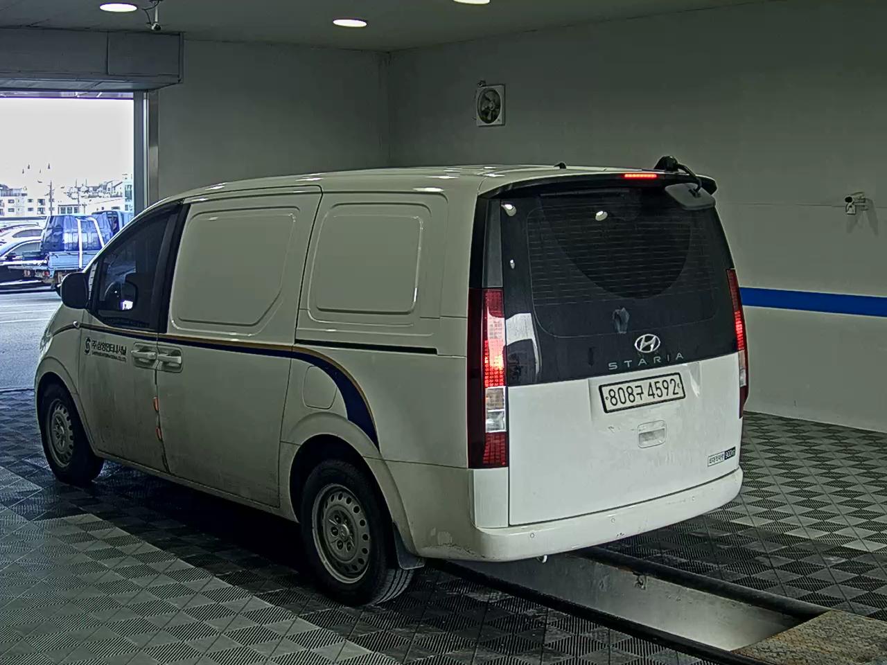 HYUNDAI STARIA 2.2 DIESEL CARGO 3-SEATER SMART 2023 - zdjęcie 6