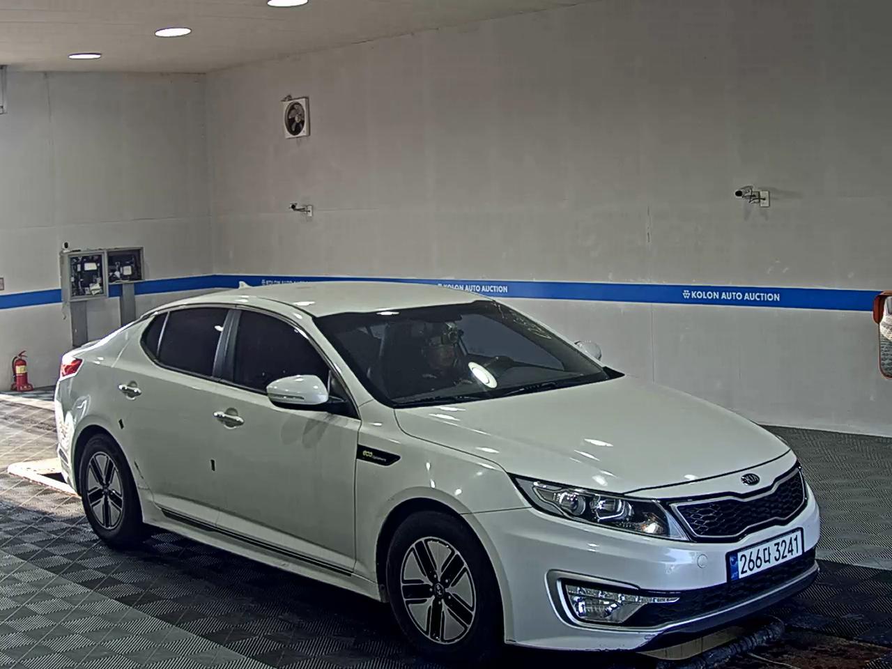 KIA K5 HYBRID DELUXE 2013 - zdjęcie 3