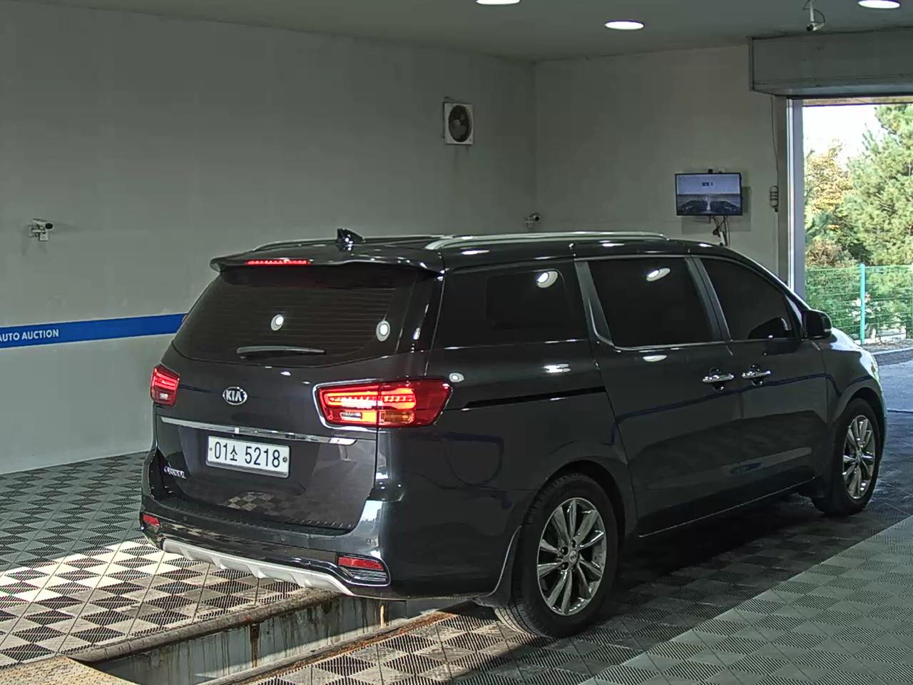KIA THE NEW CARNIVAL 9-SEATER DIESEL LUXURY 2019 - zdjęcie 5