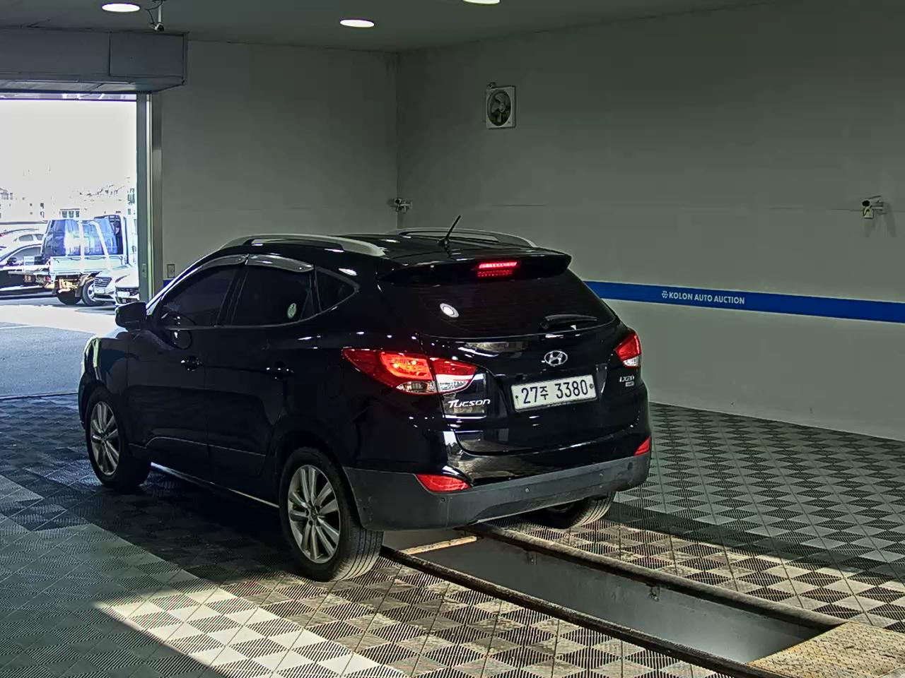 HYUNDAI TUCSON ix DIESEL R20 2WD LX20 LUXURY 2013 - zdjęcie 6