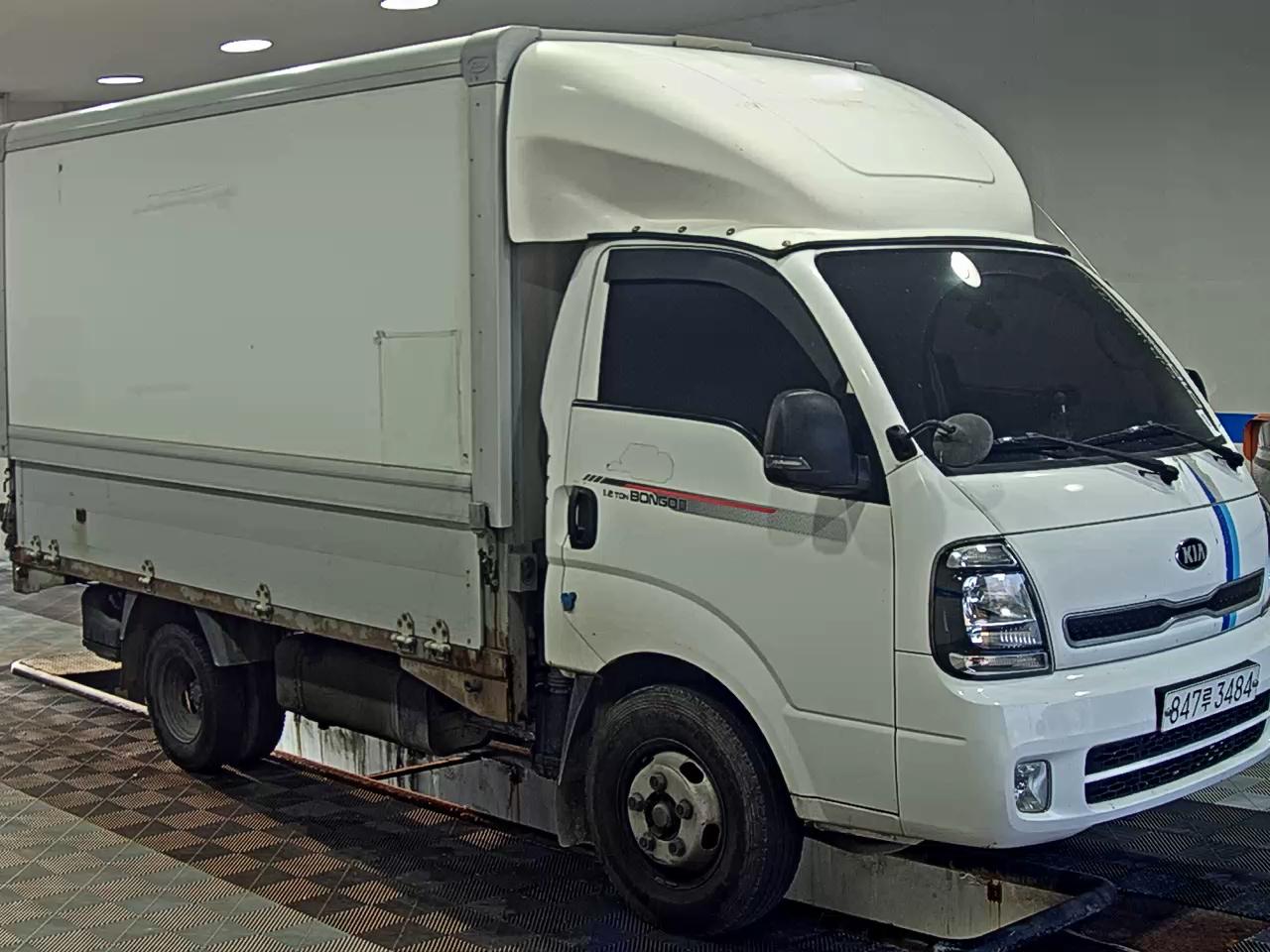 KIA THE NEW BONGO III CARGO WING BODY 1.2 TON ELECTRIC 2020 - zdjęcie 3