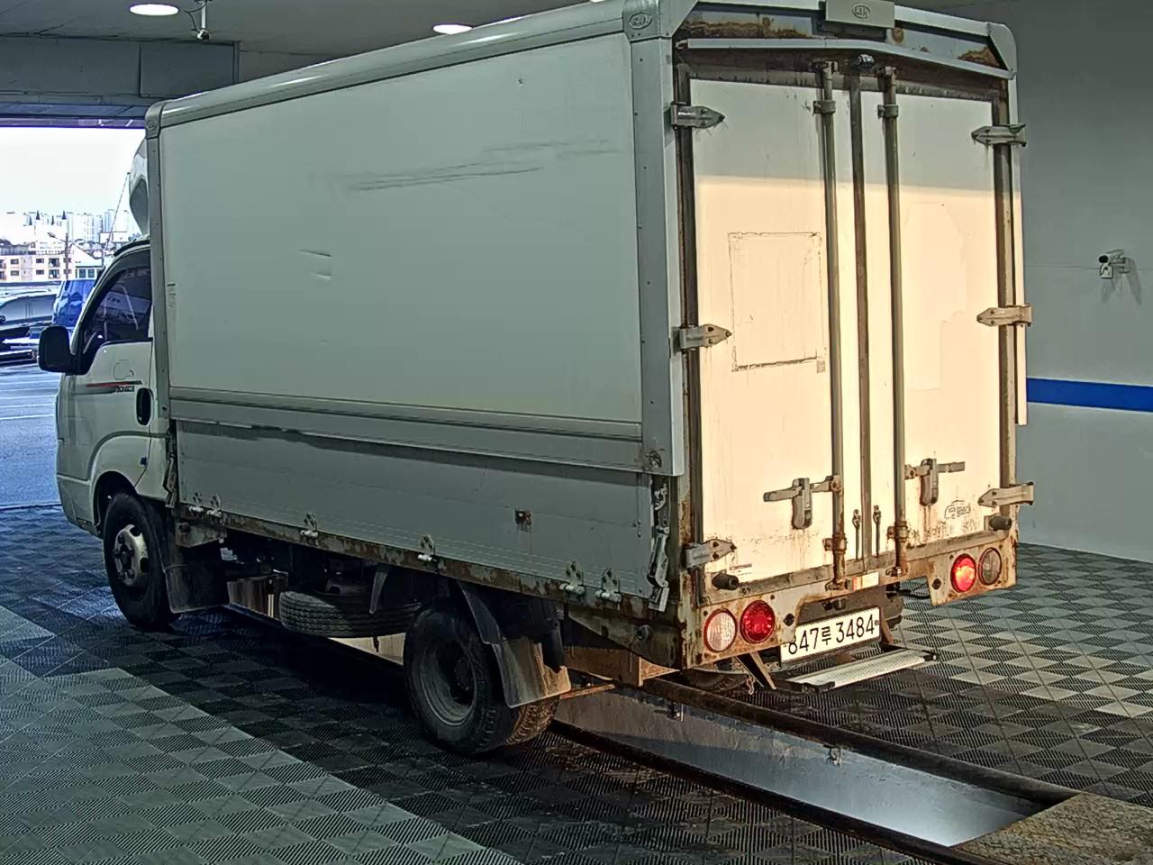 KIA THE NEW BONGO III CARGO WING BODY 1.2 TON ELECTRIC 2020 - zdjęcie 6