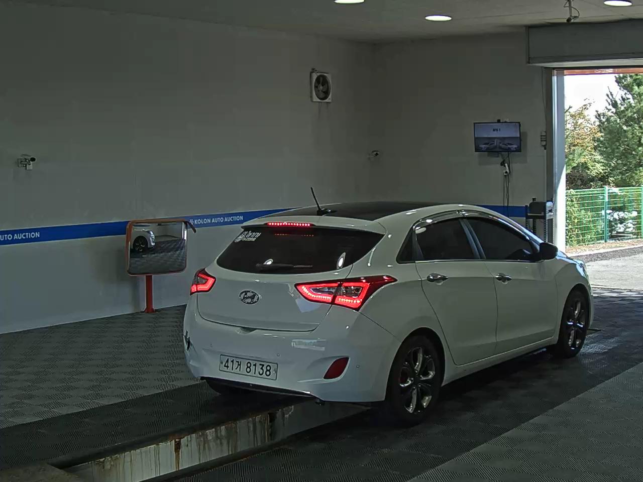 HYUNDAI NEW i30 1.6 GDi EXTREME 2012 - zdjęcie 5