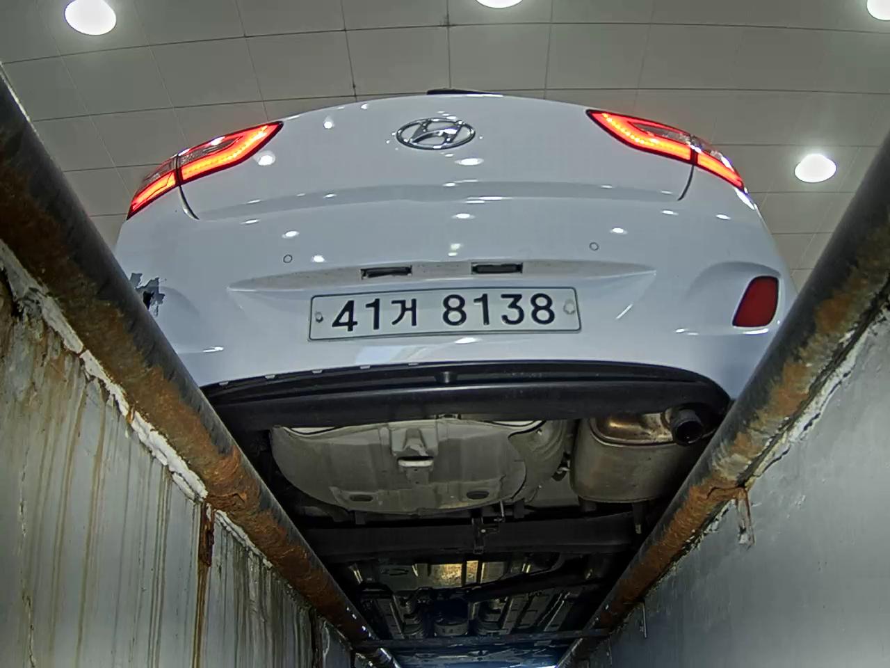 HYUNDAI NEW i30 1.6 GDi EXTREME 2012 - zdjęcie 8