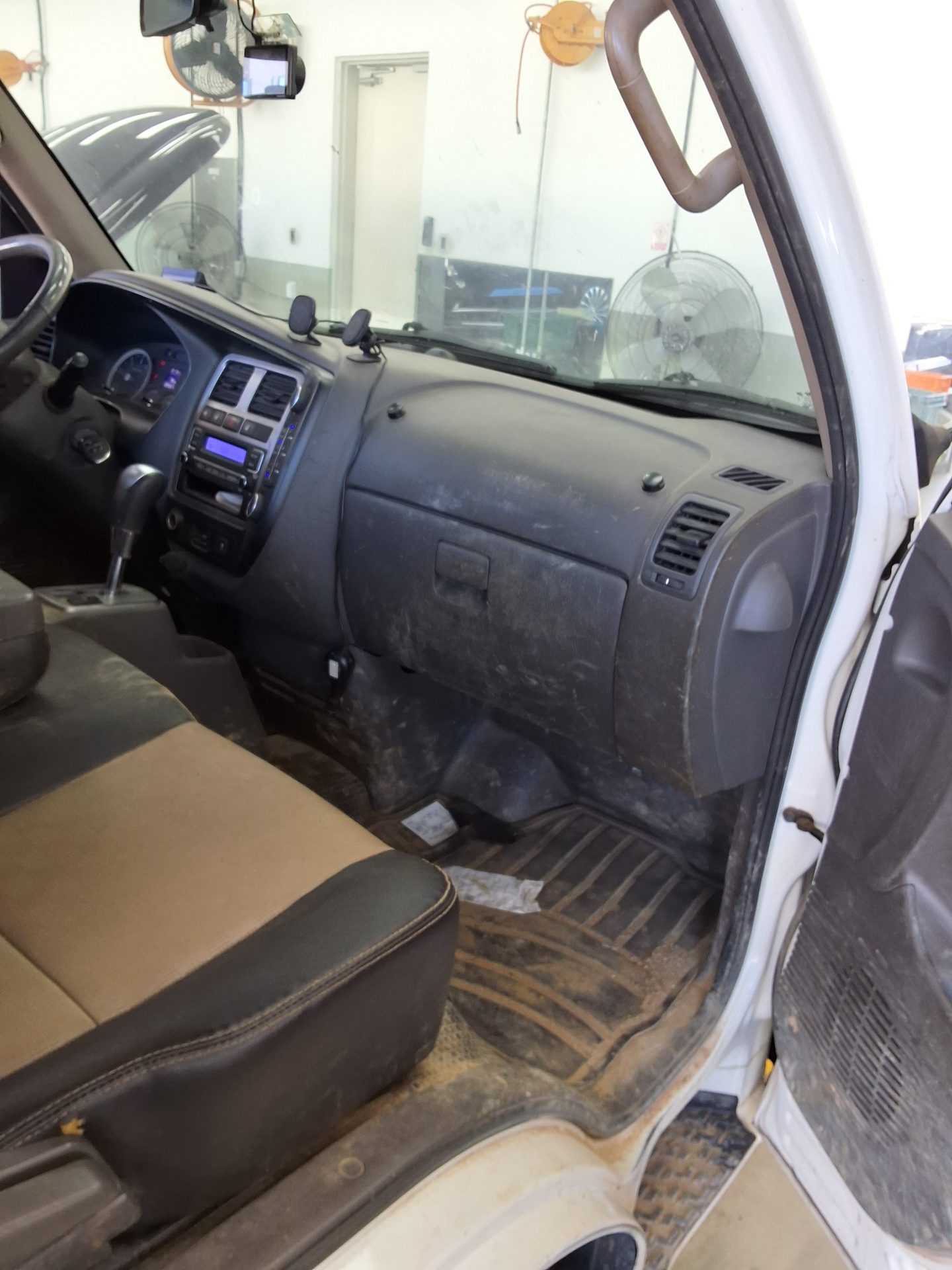 HYUNDAI PORTER II CRDi STANDARD CAB EXTRA LONG WHEELBASE SMART 2018 - zdjęcie 12