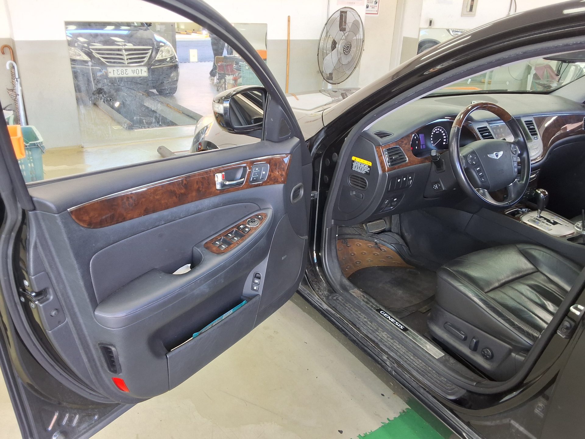 HYUNDAI GENESIS BH 380 ROYAL 2008 - zdjęcie 10