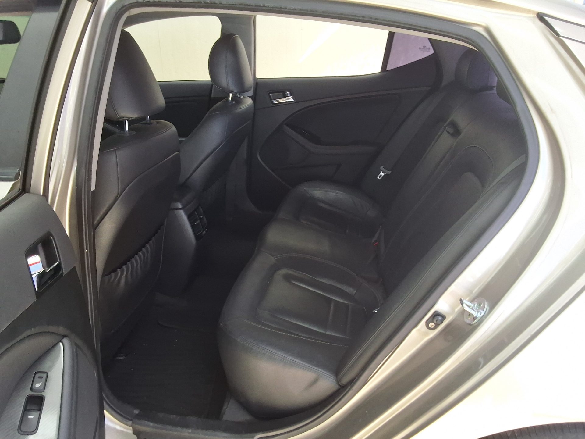 KIA K5 HYBRID PRESTIGE 2013 - zdjęcie 13