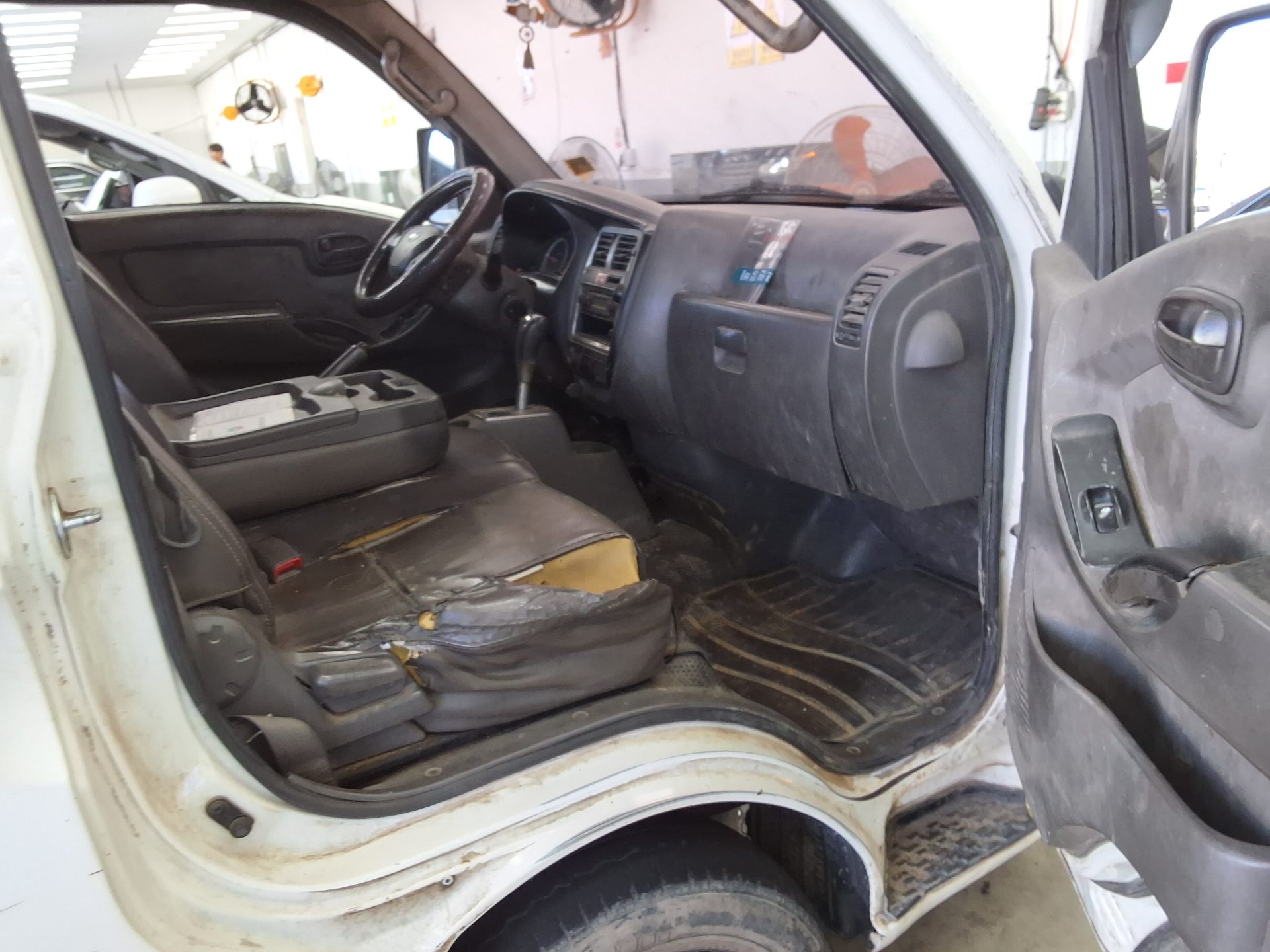 HYUNDAI PORTER II CRDi DOUBLE CAB EXTRA LONG WHEELBASE PLUS 2015 - zdjęcie 14