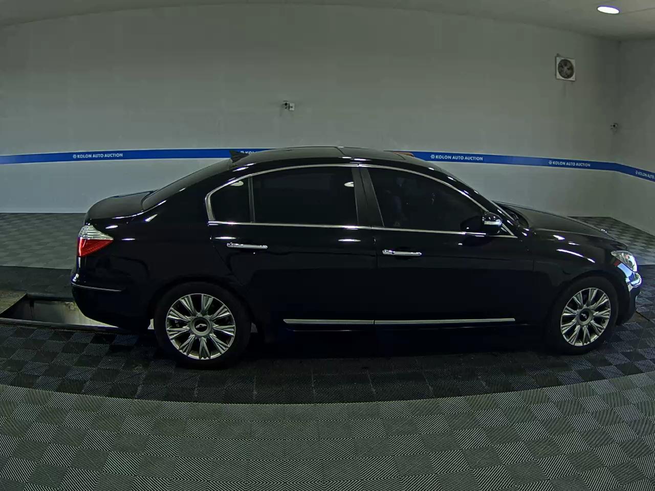 HYUNDAI GENESIS BH 380 ROYAL 2008 - zdjęcie 4
