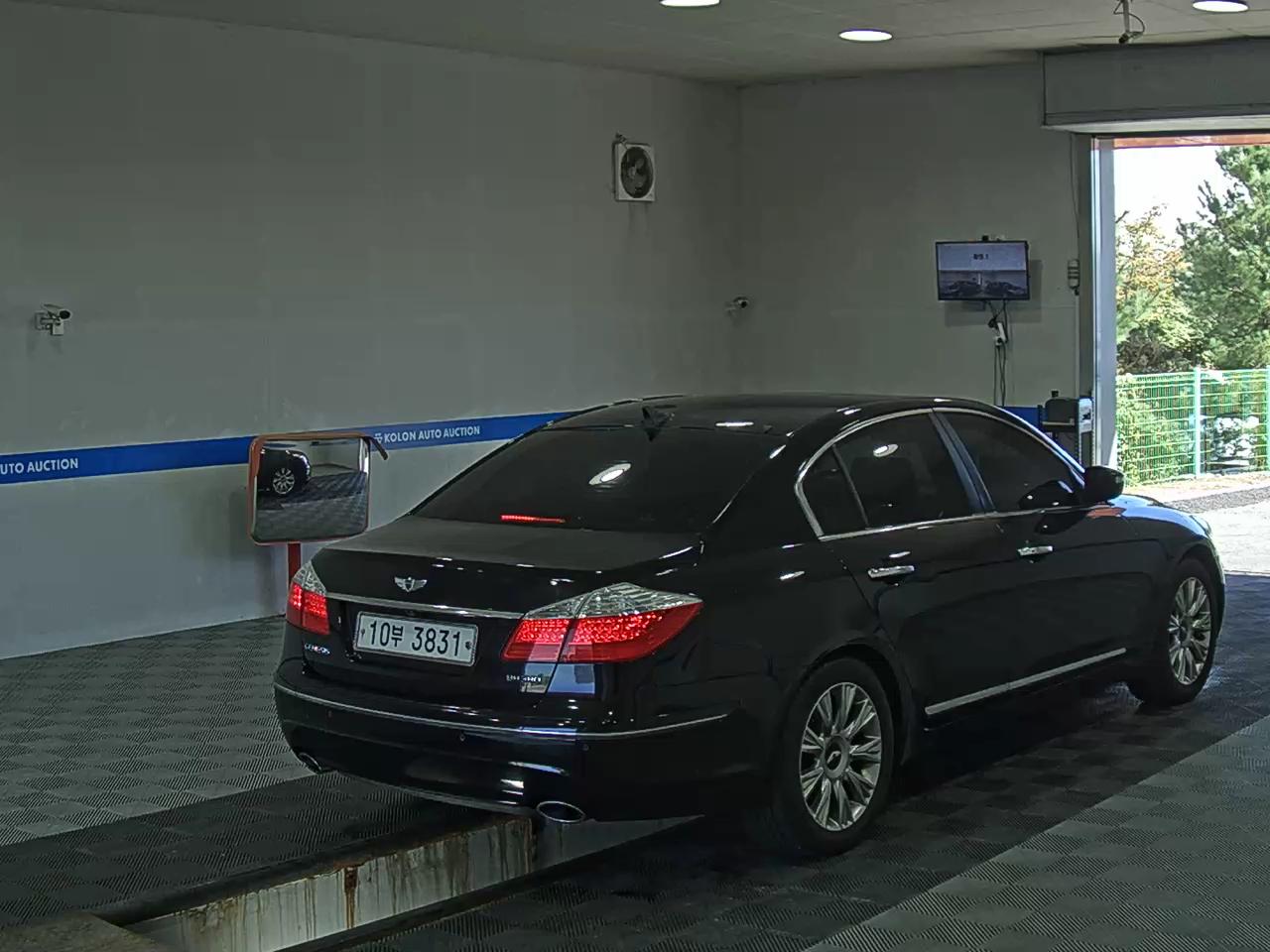 HYUNDAI GENESIS BH 380 ROYAL 2008 - zdjęcie 5