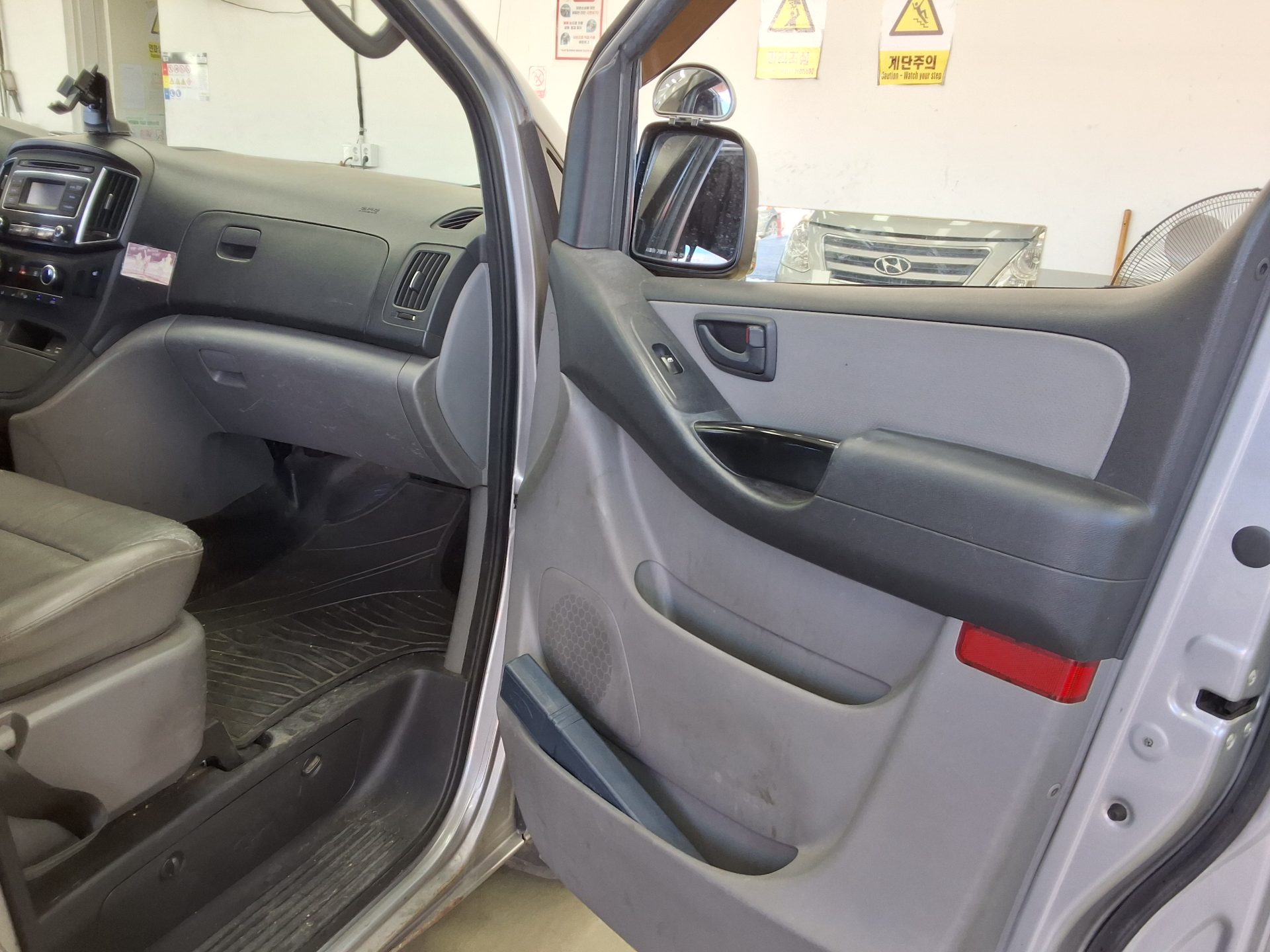 HYUNDAI GRAND STAREX 5-SEATER DIESEL VAN SMART 2016 - zdjęcie 14