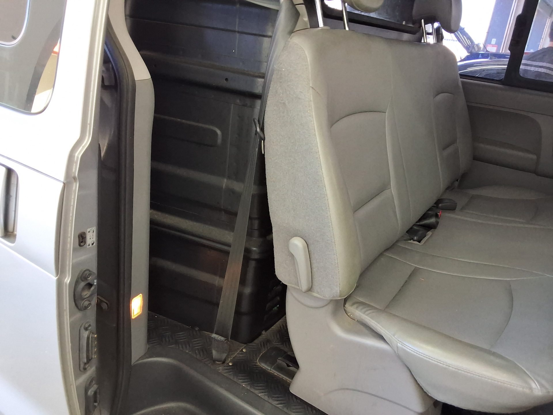 HYUNDAI GRAND STAREX 5-SEATER DIESEL VAN SMART 2016 - zdjęcie 11