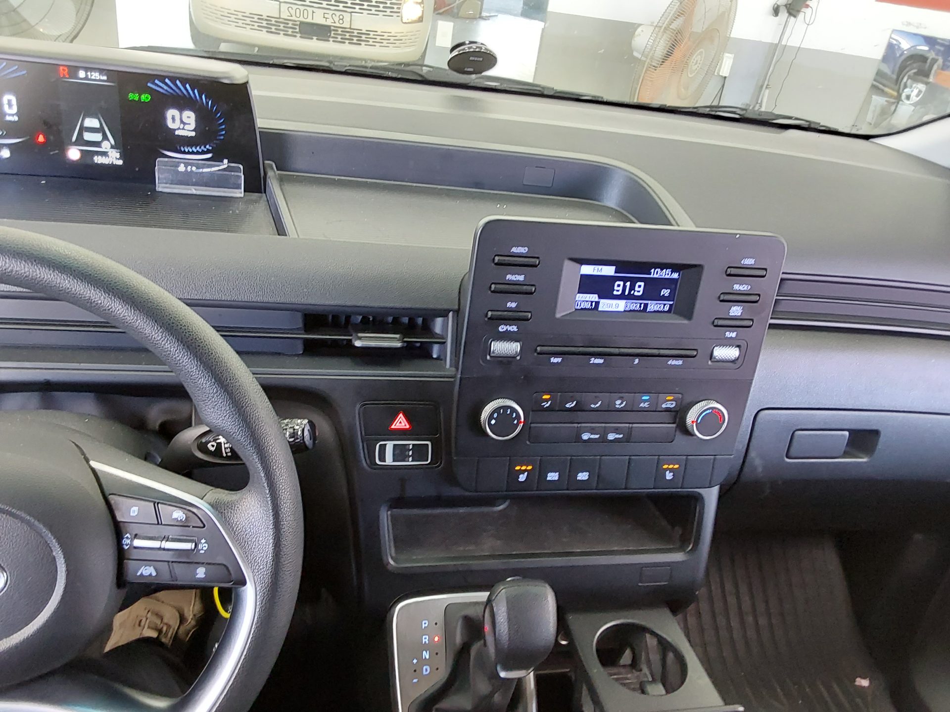 HYUNDAI STARIA 2.2 DIESEL CARGO 5-SEATER SMART 2022 - zdjęcie 17