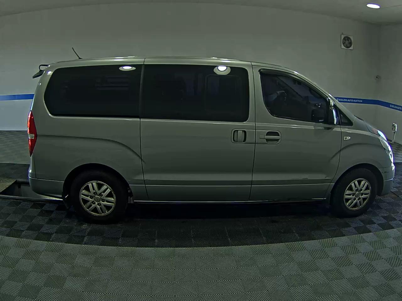 HYUNDAI GRAND STAREX 5-SEATER DIESEL VAN SMART 2016 - zdjęcie 4