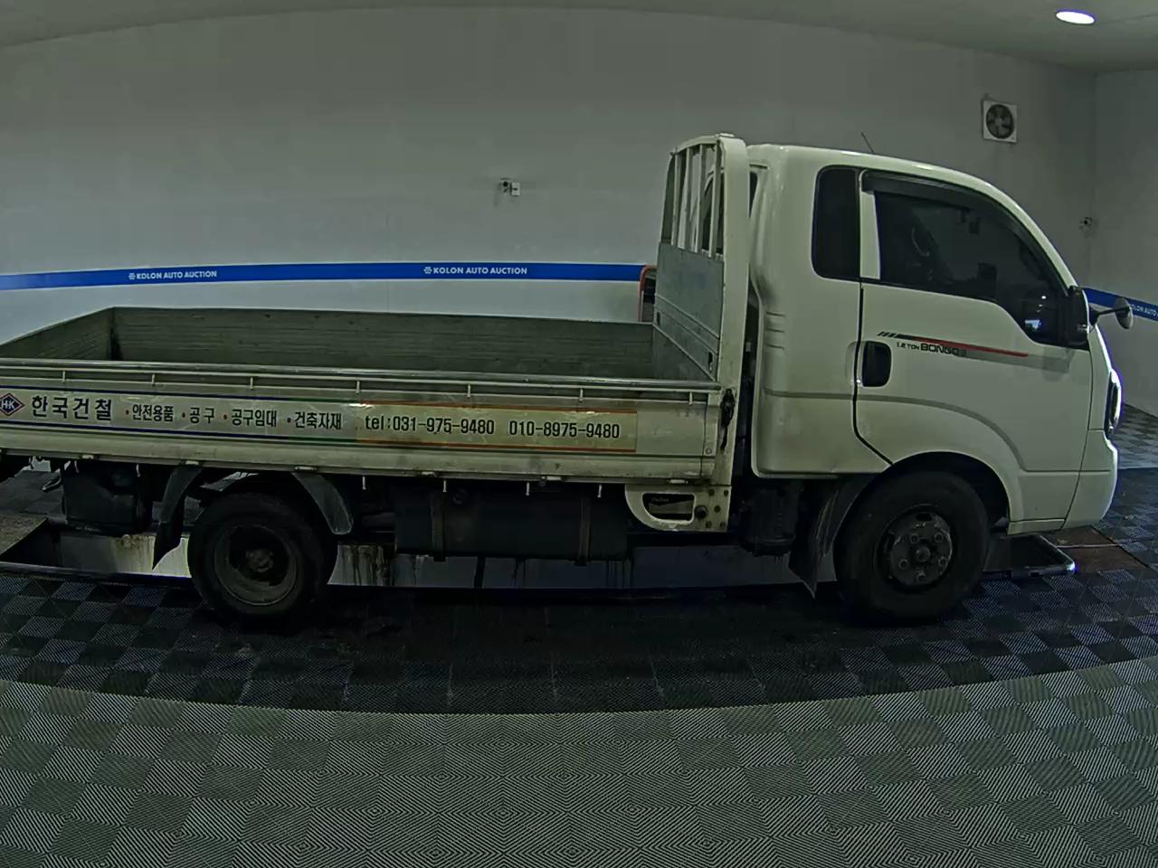 KIA THE NEW BONGO III CARGO 1.2 TON KING CAB EXTRA LONG WHEELBASE GLS 2020 - zdjęcie 4