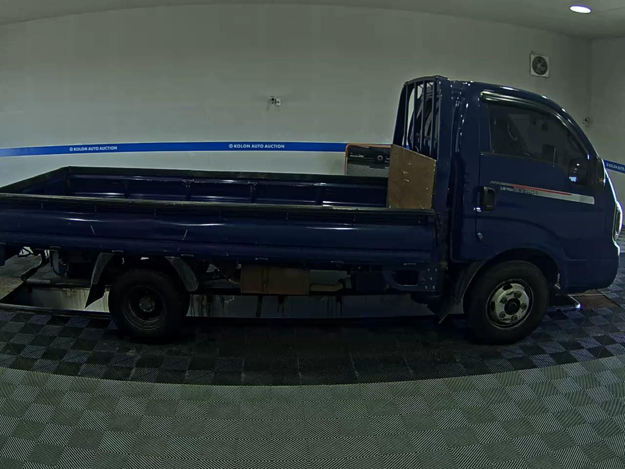 KIA THE NEW BONGO III CARGO 1.2 TON LPG STANDARD CAB EXTRA LONG WHEELBASE GLS 2025 - zdjęcie 4