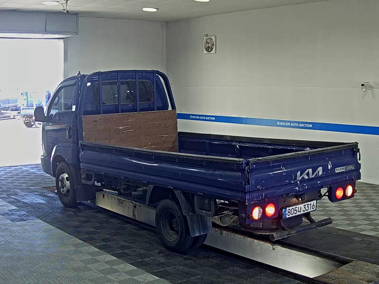 KIA THE NEW BONGO III CARGO 1.2 TON LPG STANDARD CAB EXTRA LONG WHEELBASE GLS 2025 - zdjęcie 6