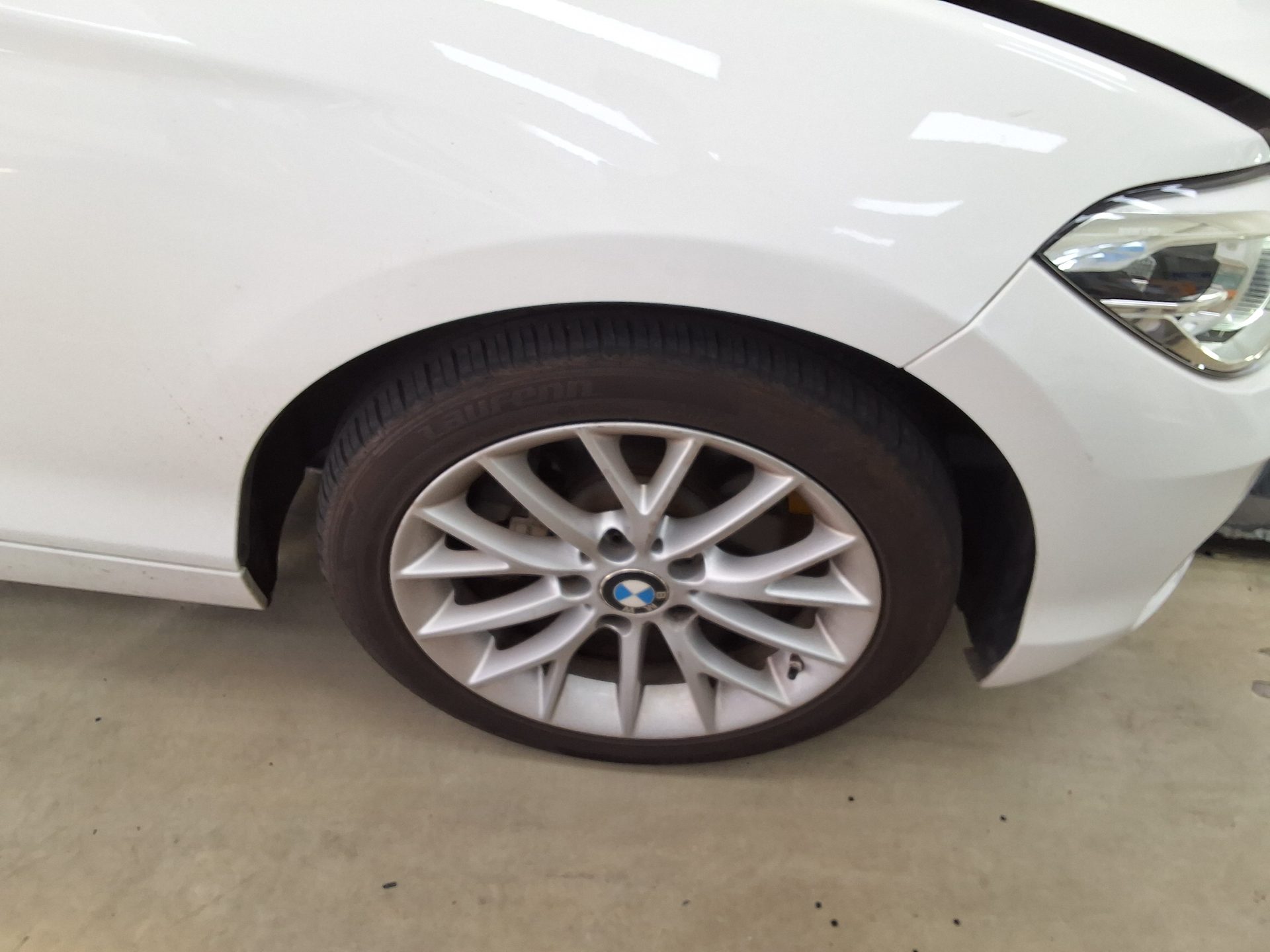 BMW 1 SERIES (2ND GEN) 5-DOOR 118d SPORT LINE 2016 - zdjęcie 21