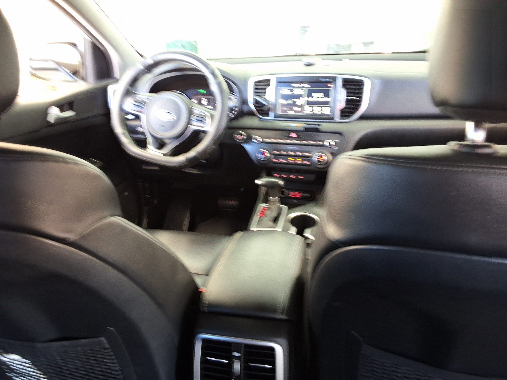 KIA NEW SPORTAGE 1.7 2WD NOBLESSE 2016 - zdjęcie 11