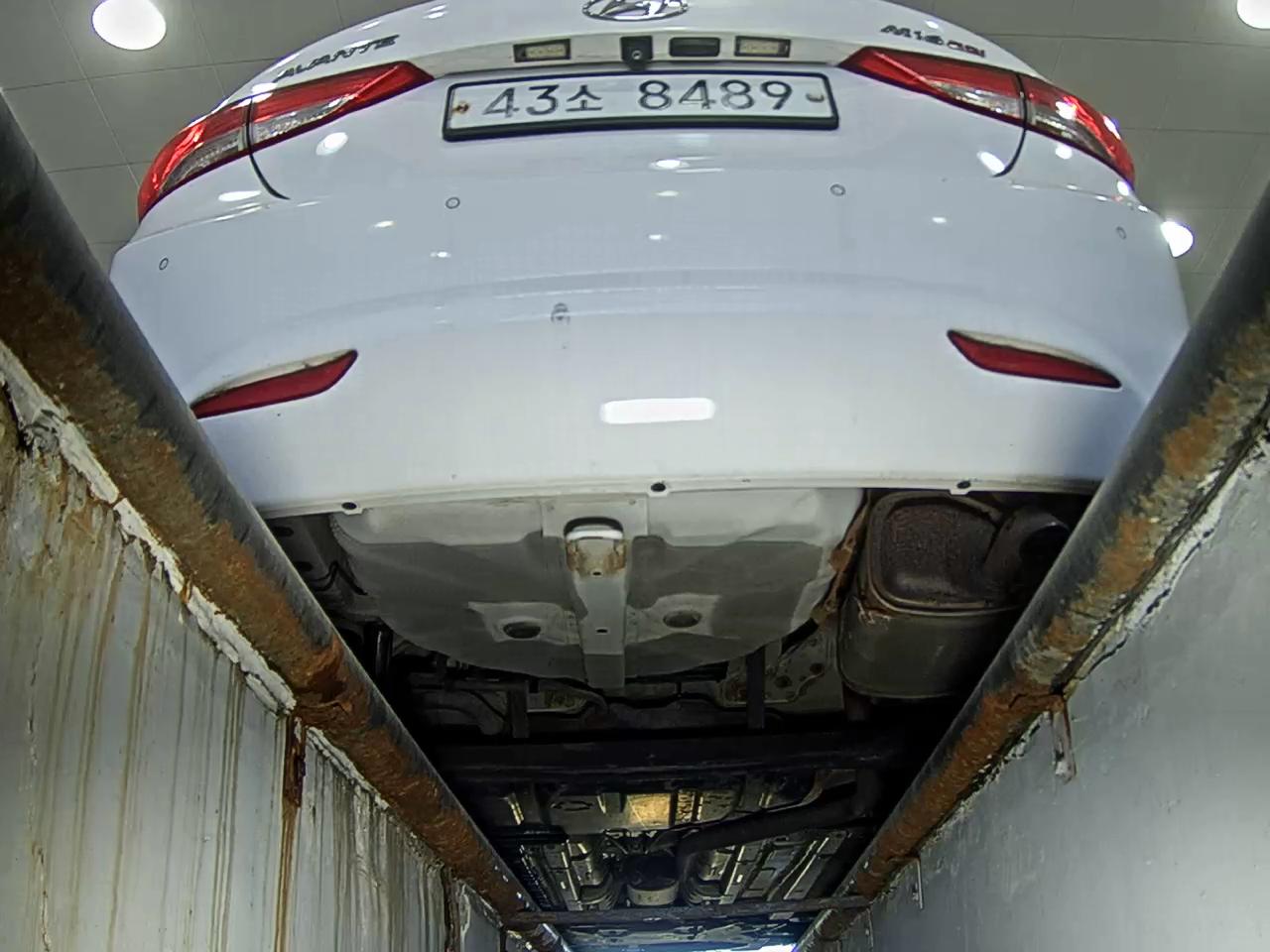 HYUNDAI AVANTE MD M16 GDi PREMIER 2012 - zdjęcie 8