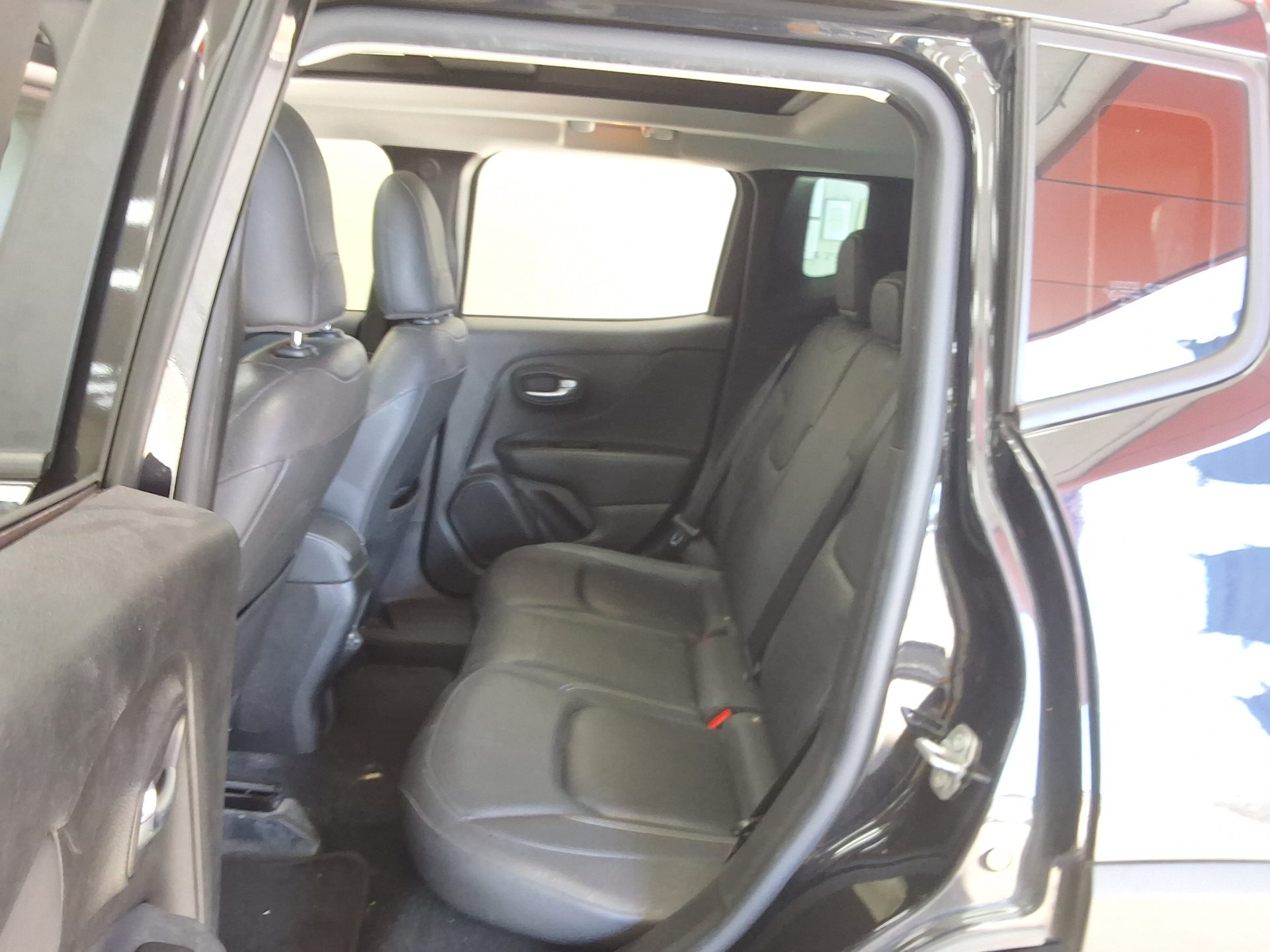 JEEP RENEGADE 1.6 DIESEL LIMITED 2020 - zdjęcie 13