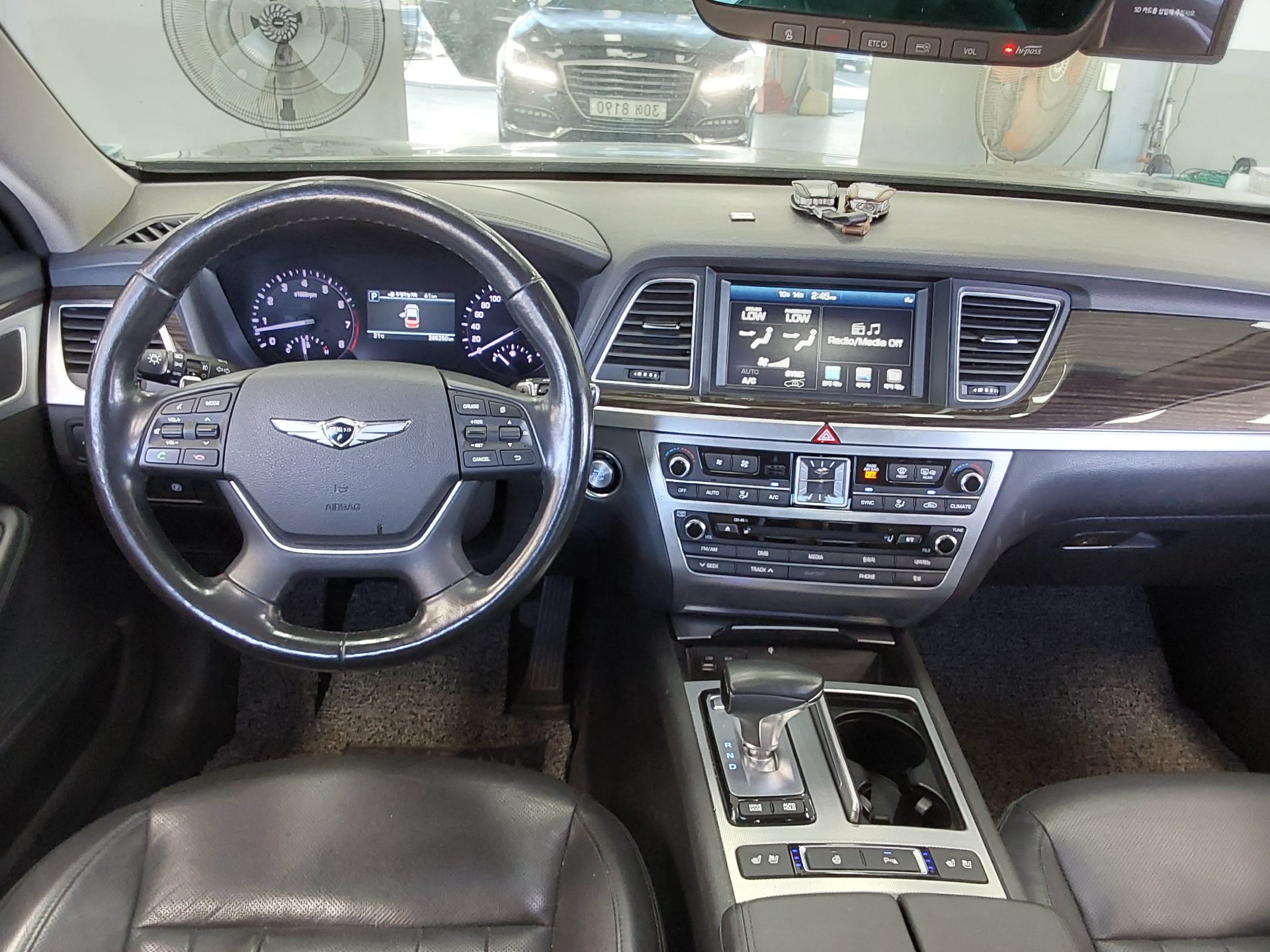 GENESIS G80 3.3 GDi AWD LUXURY 2017 - zdjęcie 11