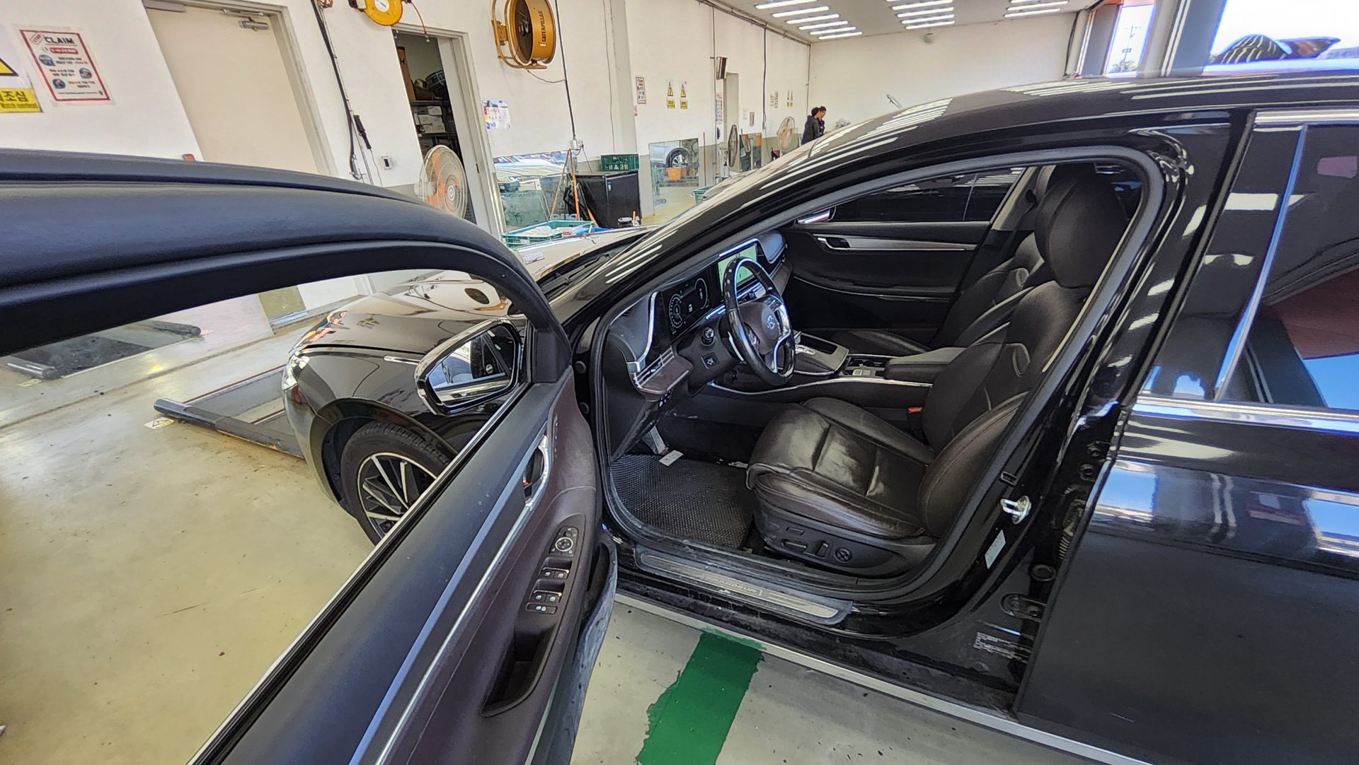 HYUNDAI THE NEW GRANDEUR IG GASOLINE 3.3 EXCLUSIVE 2020 - zdjęcie 10