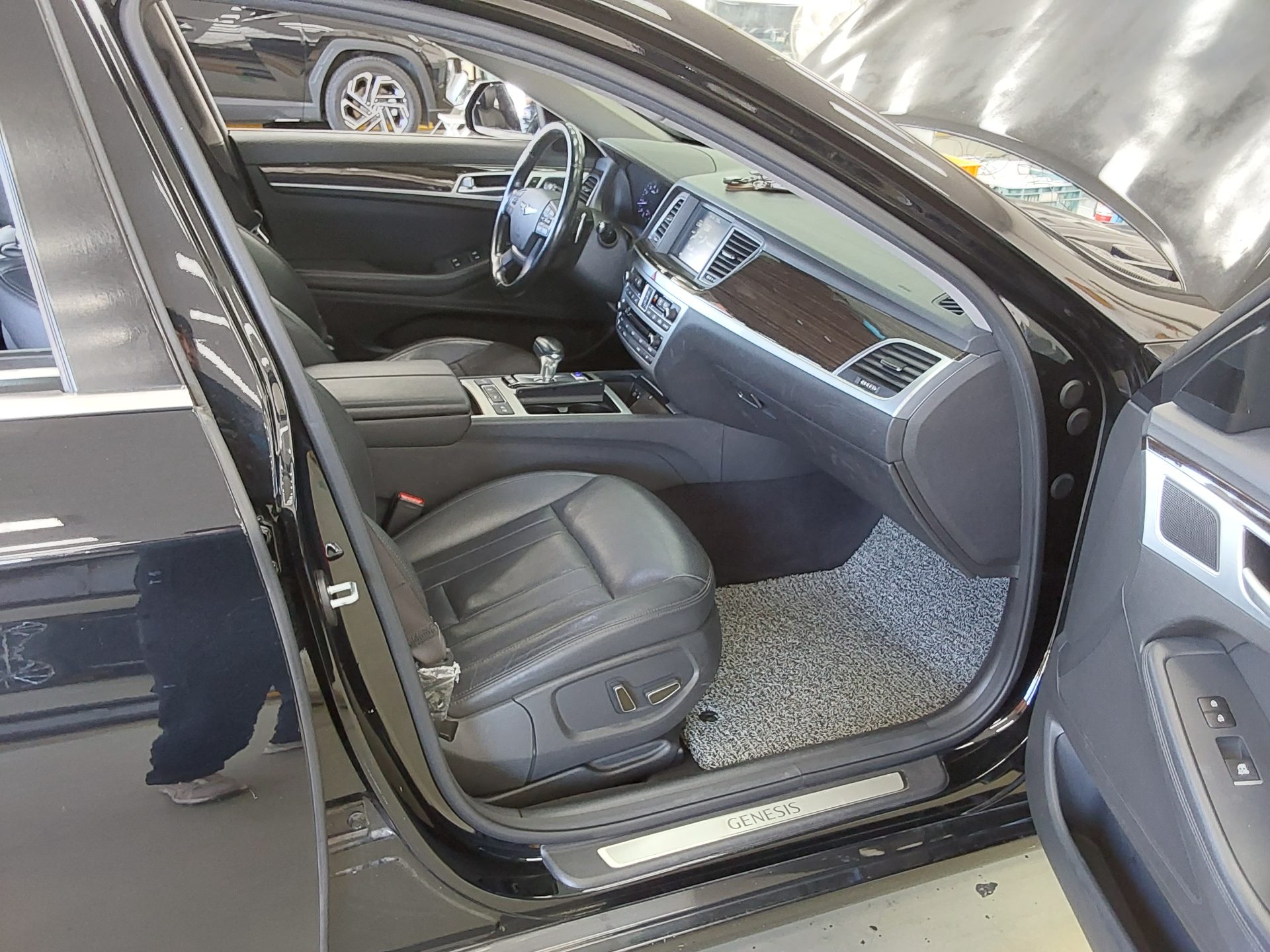 GENESIS G80 3.3 GDi AWD LUXURY 2017 - zdjęcie 14