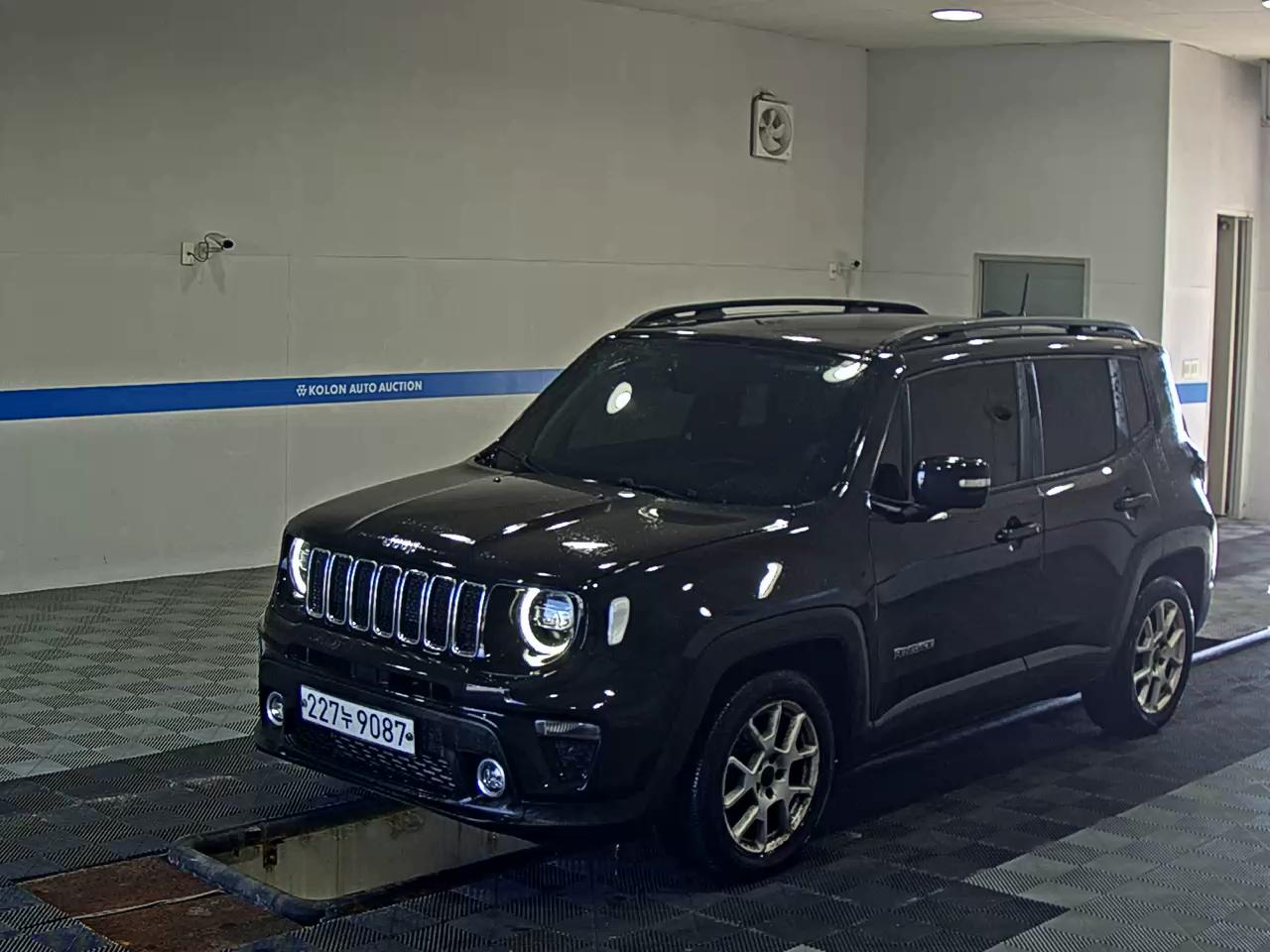 JEEP RENEGADE 1.6 DIESEL LIMITED 2020 - zdjęcie 2