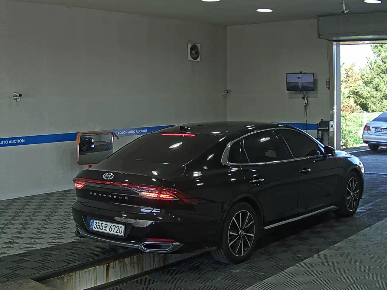 HYUNDAI THE NEW GRANDEUR IG GASOLINE 3.3 EXCLUSIVE 2020 - zdjęcie 5