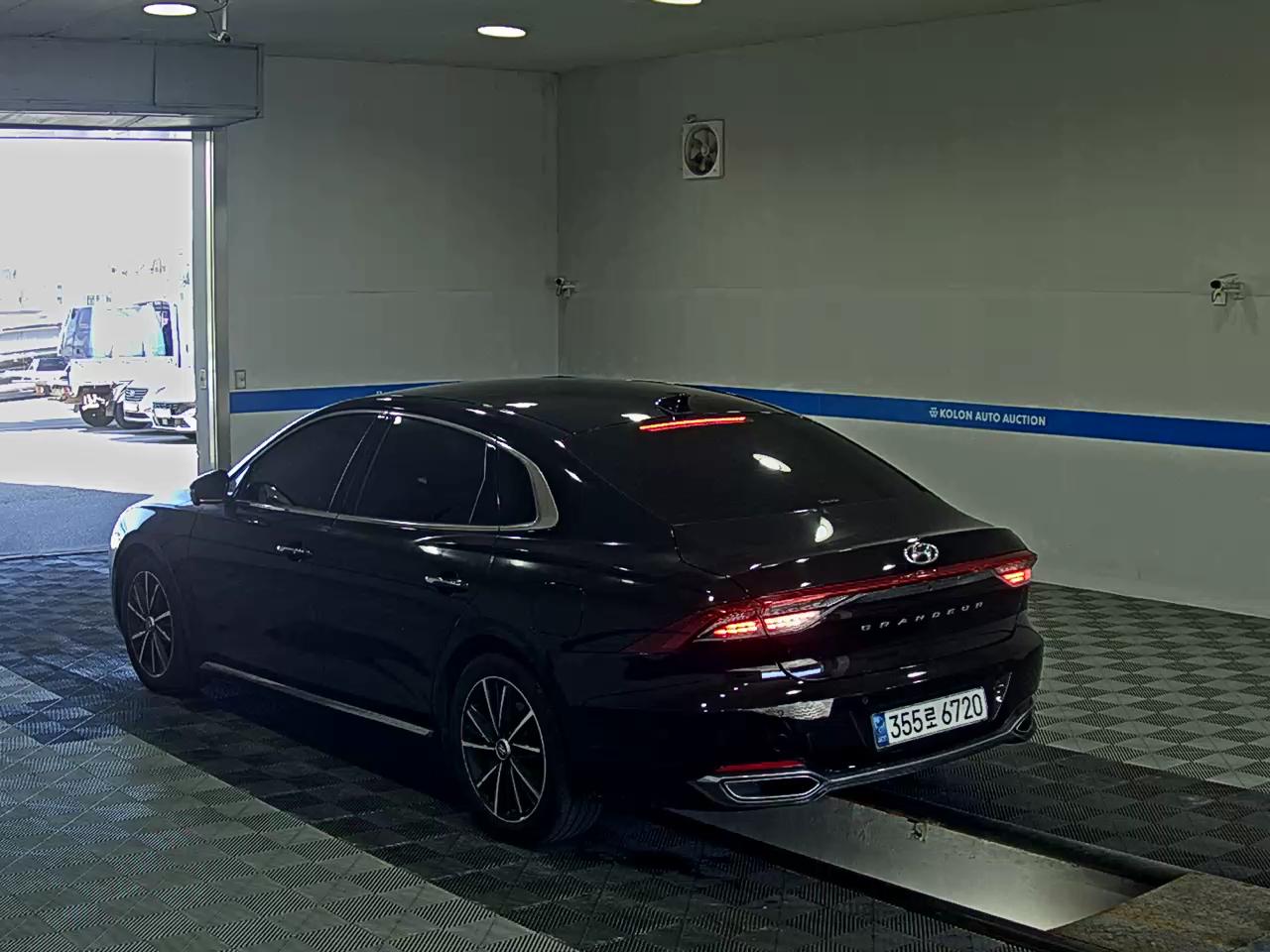 HYUNDAI THE NEW GRANDEUR IG GASOLINE 3.3 EXCLUSIVE 2020 - zdjęcie 6