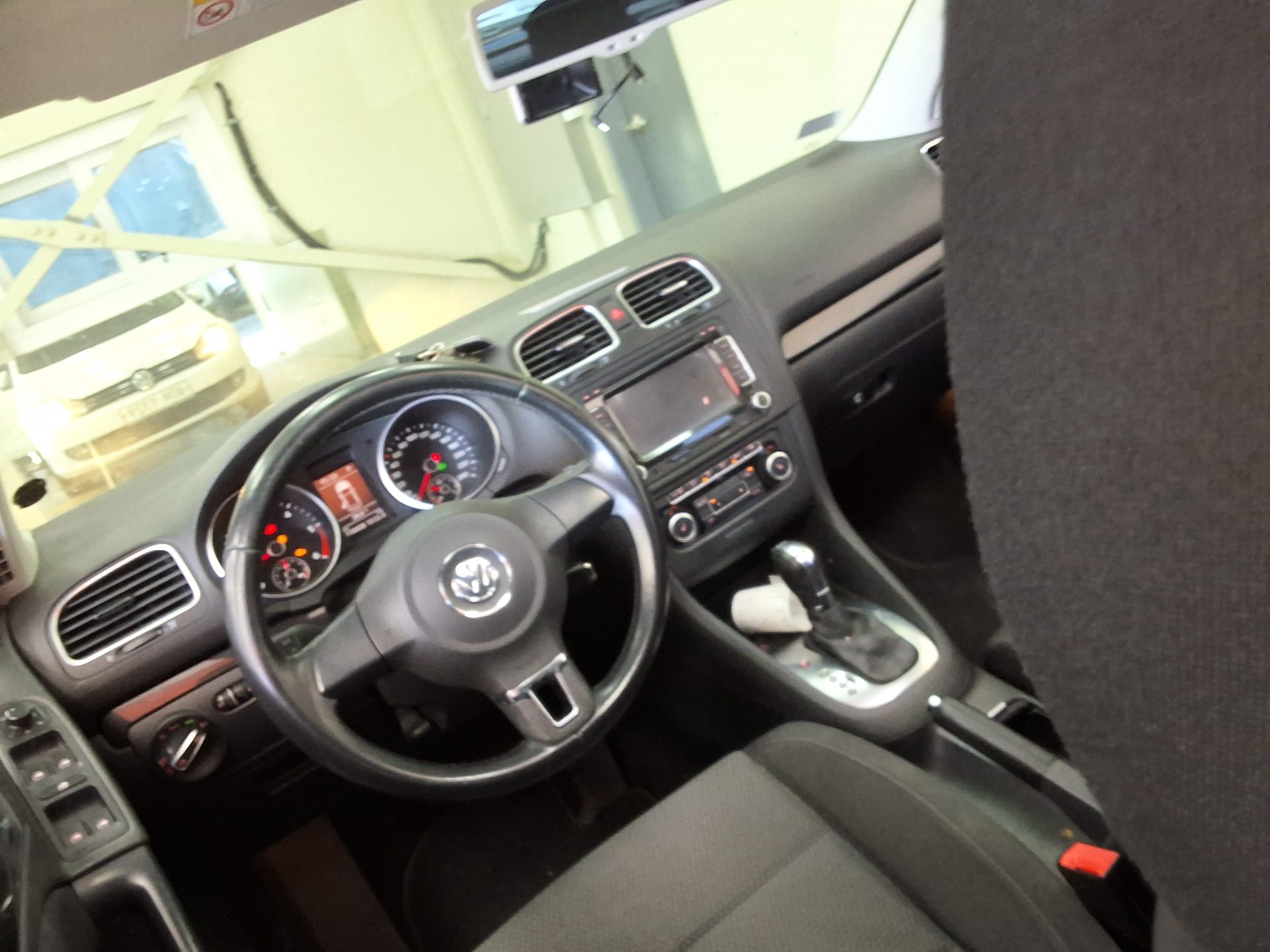 VOLKSWAGEN GOLF (6TH GEN) 2.0 TDI 2012 - zdjęcie 12