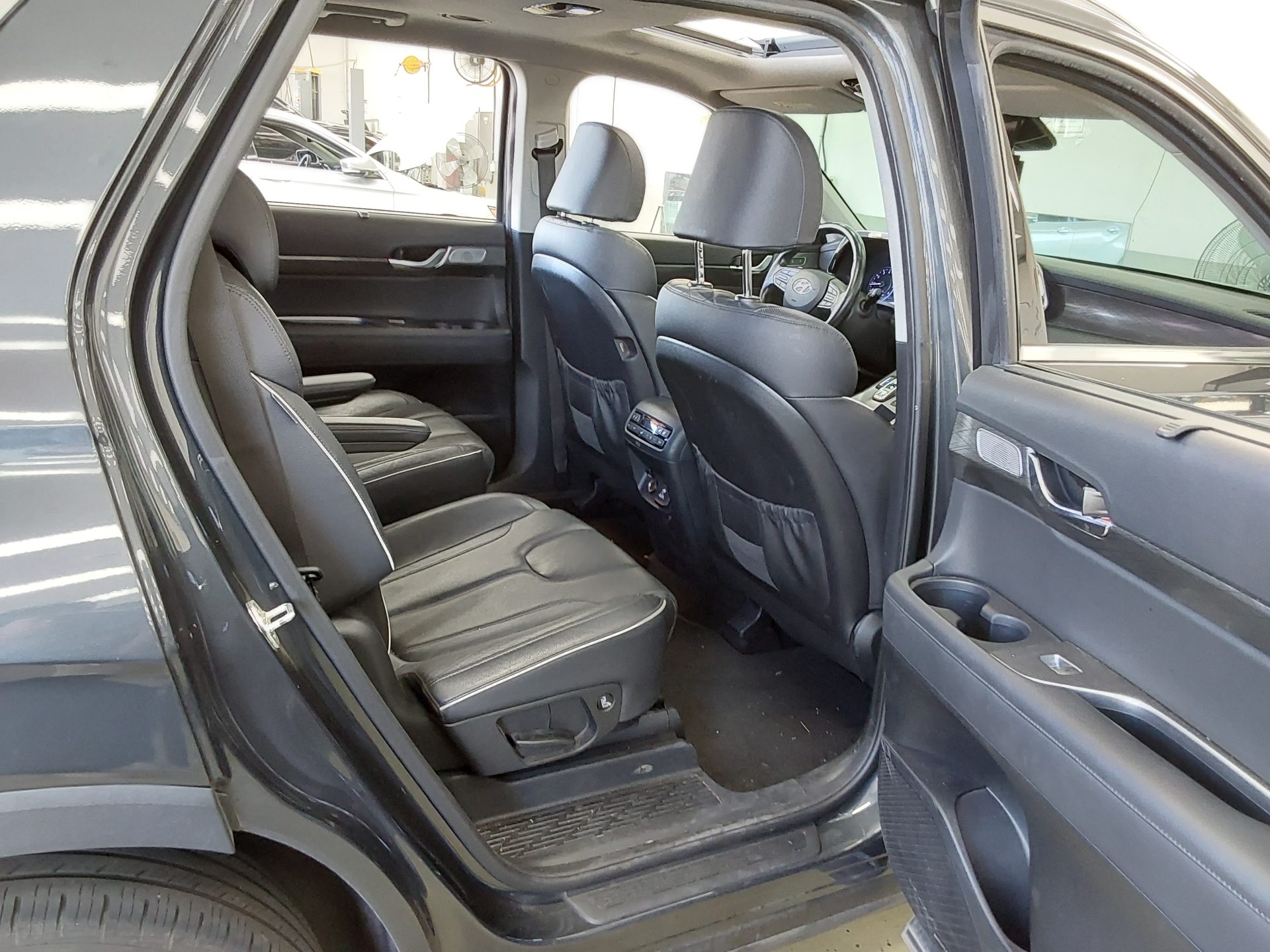 HYUNDAI PALISADE 3.8 GASOLINE AWD PRESTIGE 2019 - zdjęcie 13