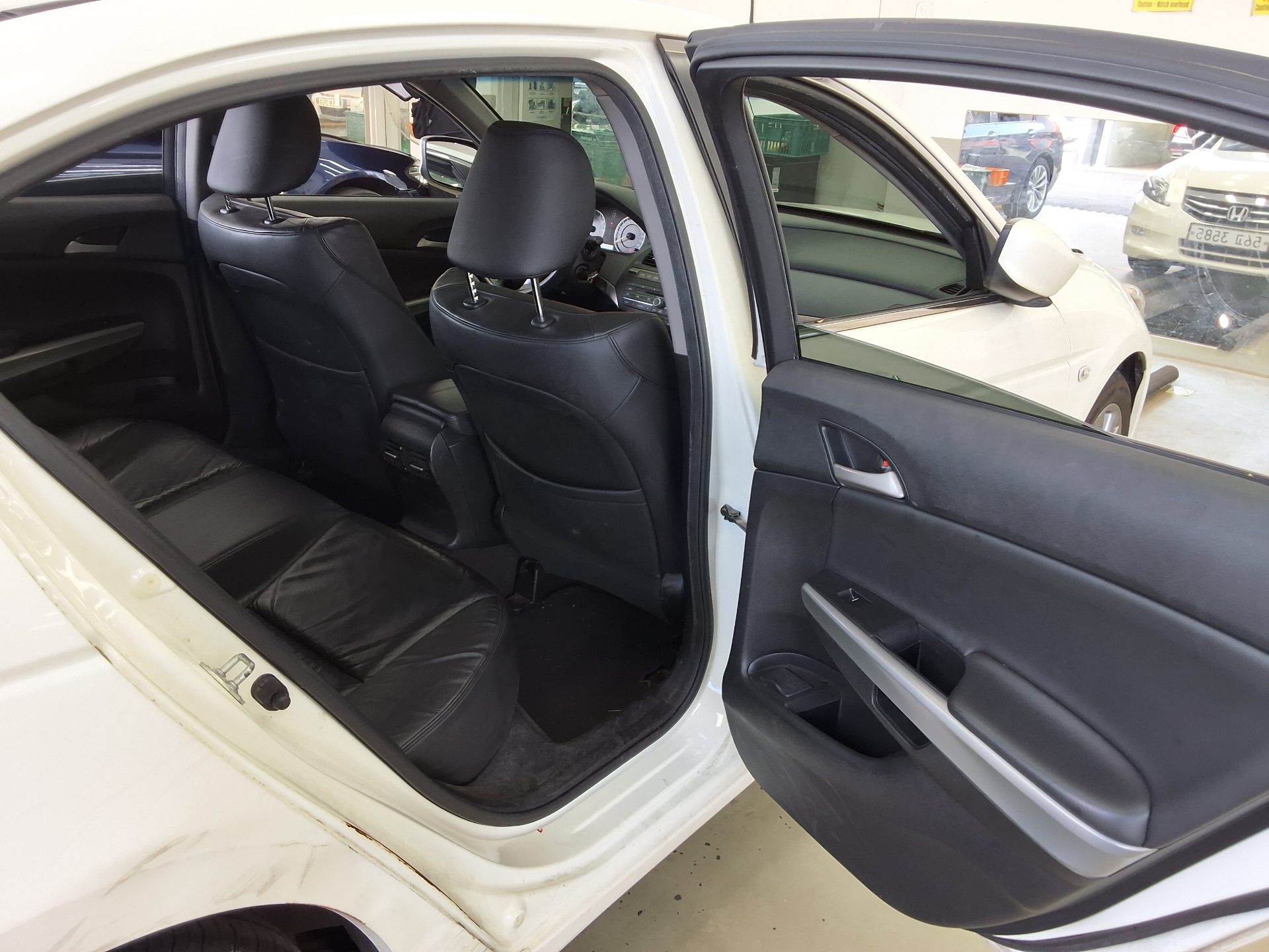 HONDA ACCORD (8TH GEN) 2.4 2011 - zdjęcie 13