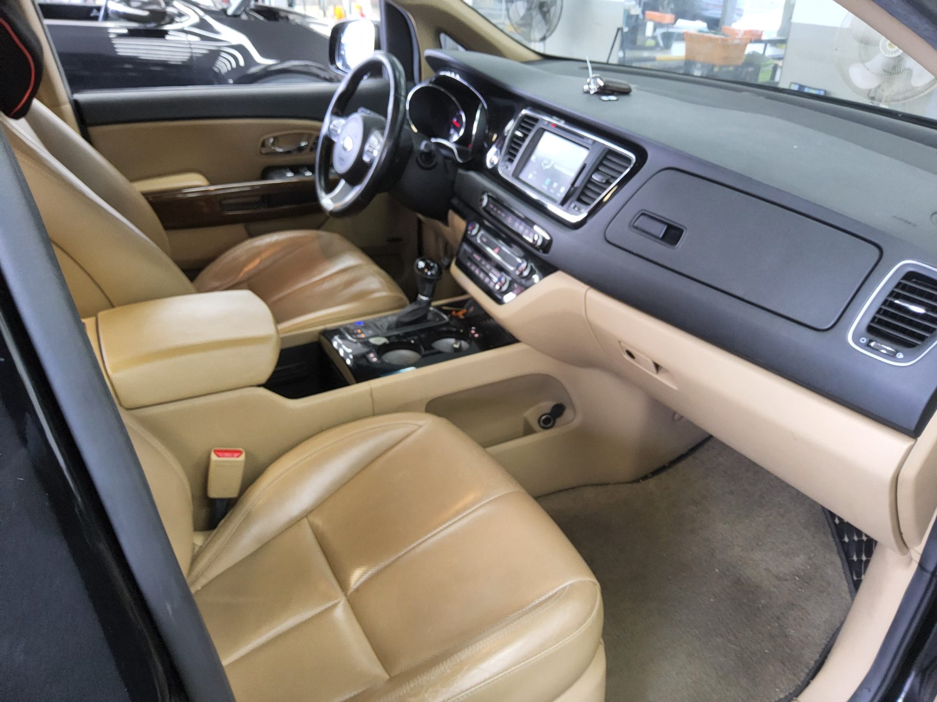 KIA ALL NEW CARNIVAL HI-LIMOUSINE DIESEL 9-SEATER NOBLESSE 2016 - zdjęcie 14