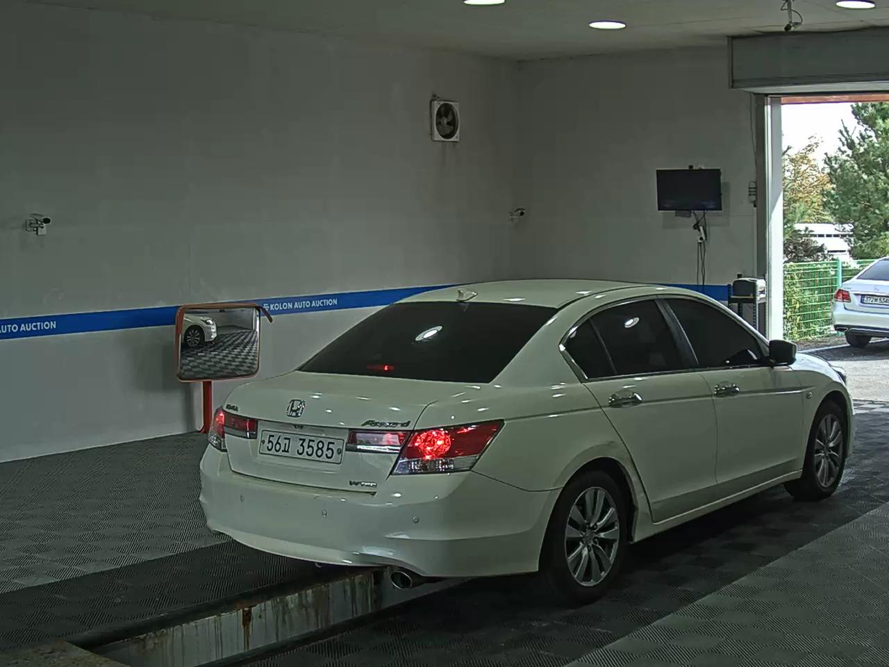 HONDA ACCORD (8TH GEN) 2.4 2011 - zdjęcie 5
