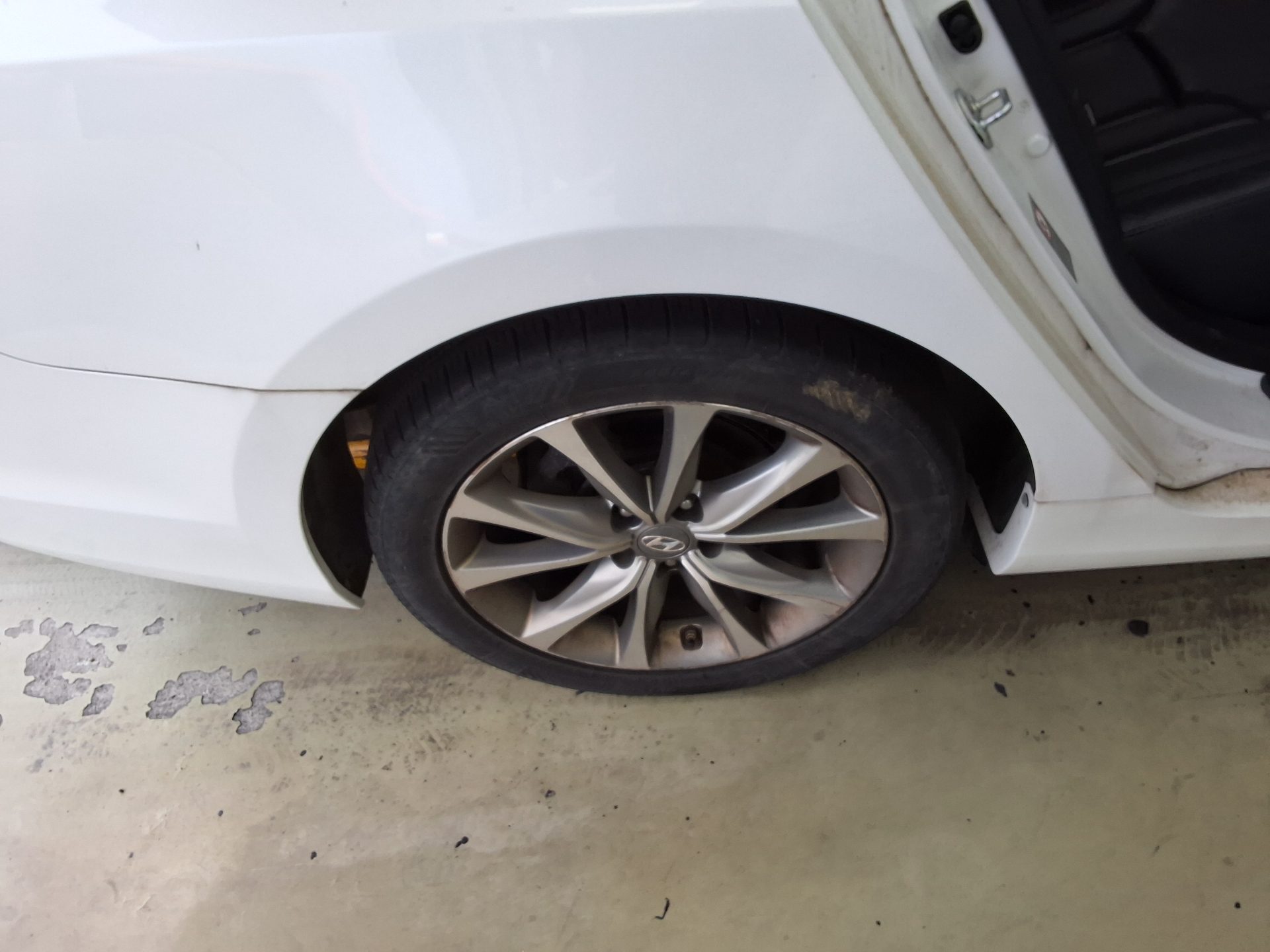 HYUNDAI GRANDEUR HG DIESEL HG 220 PREMIUM 2016 - zdjęcie 24