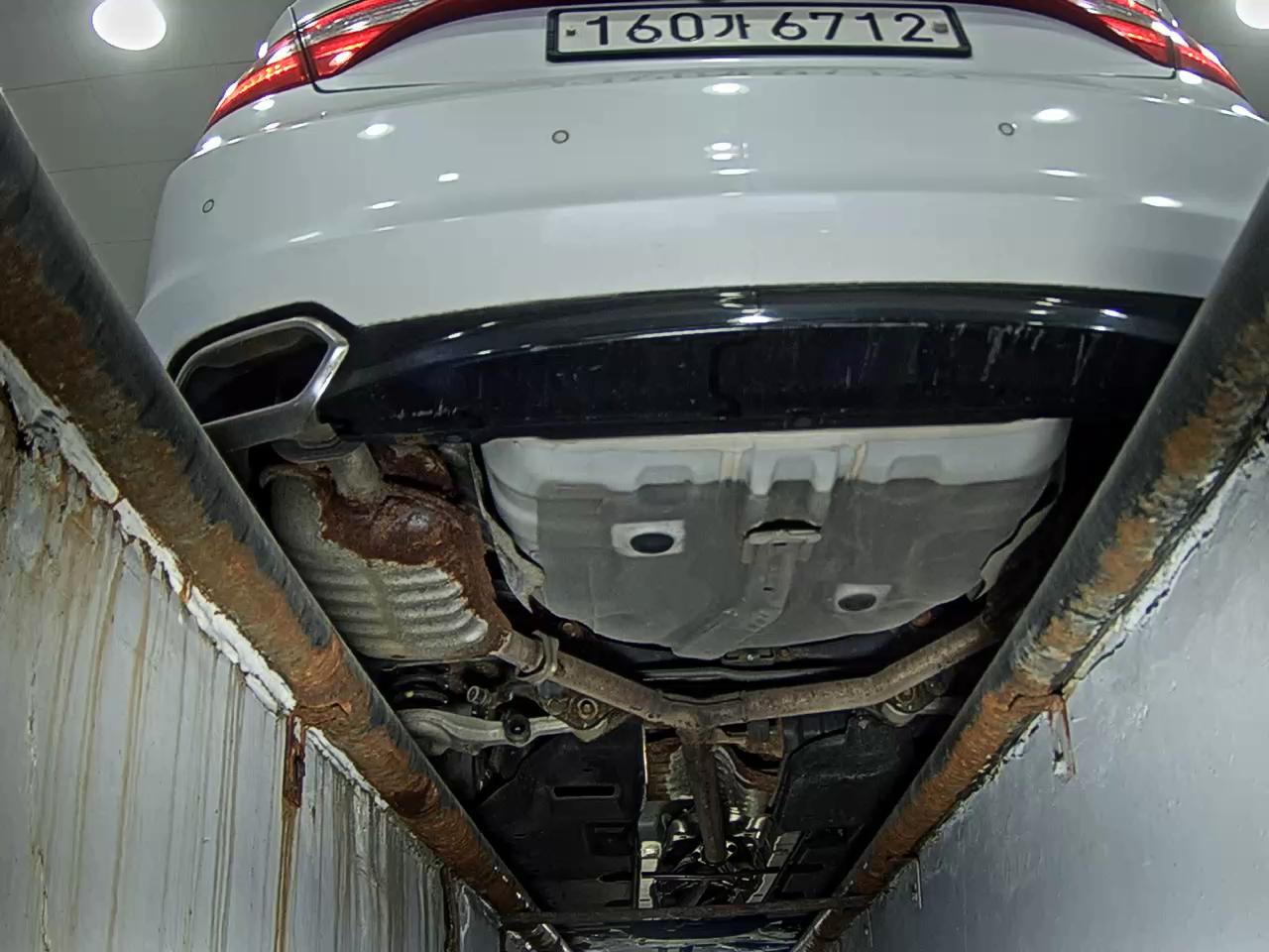 HYUNDAI GRANDEUR HG DIESEL HG 220 PREMIUM 2016 - zdjęcie 8