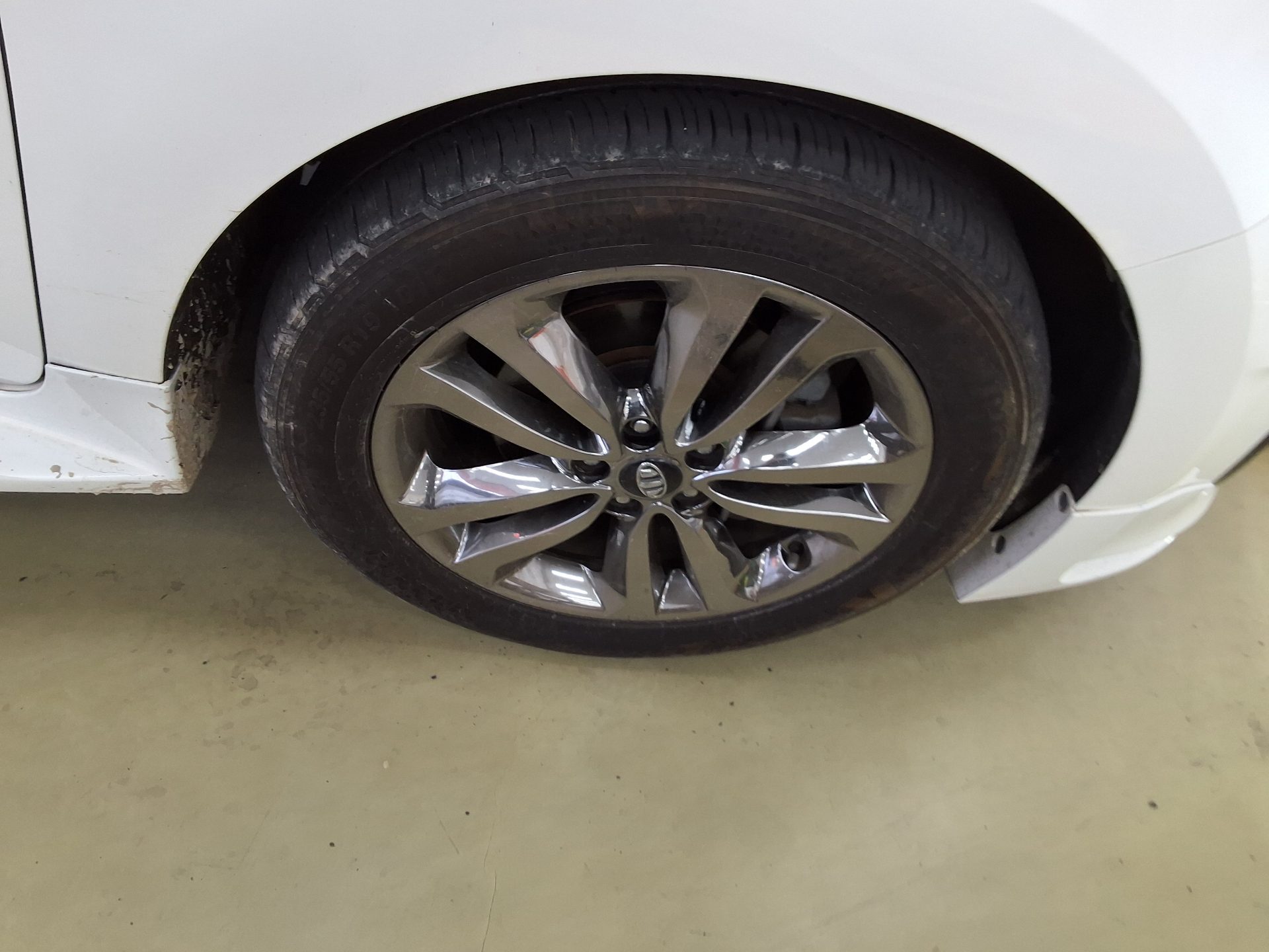 KIA ALL NEW CARNIVAL 9-SEATER DIESEL PRESTIGE 2016 - zdjęcie 24