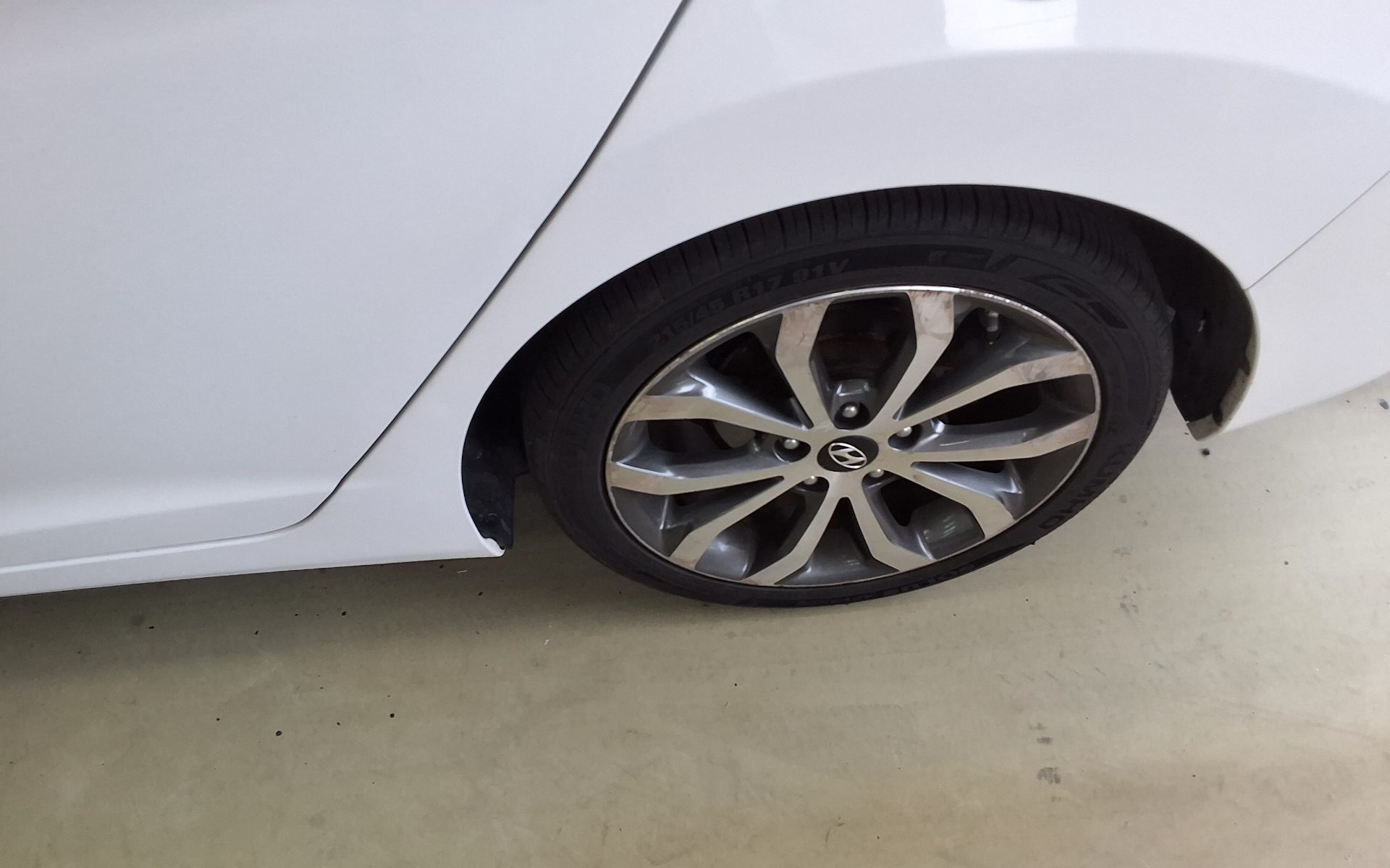 HYUNDAI AVANTE MD M16 GDi MODERN 2014 - zdjęcie 24