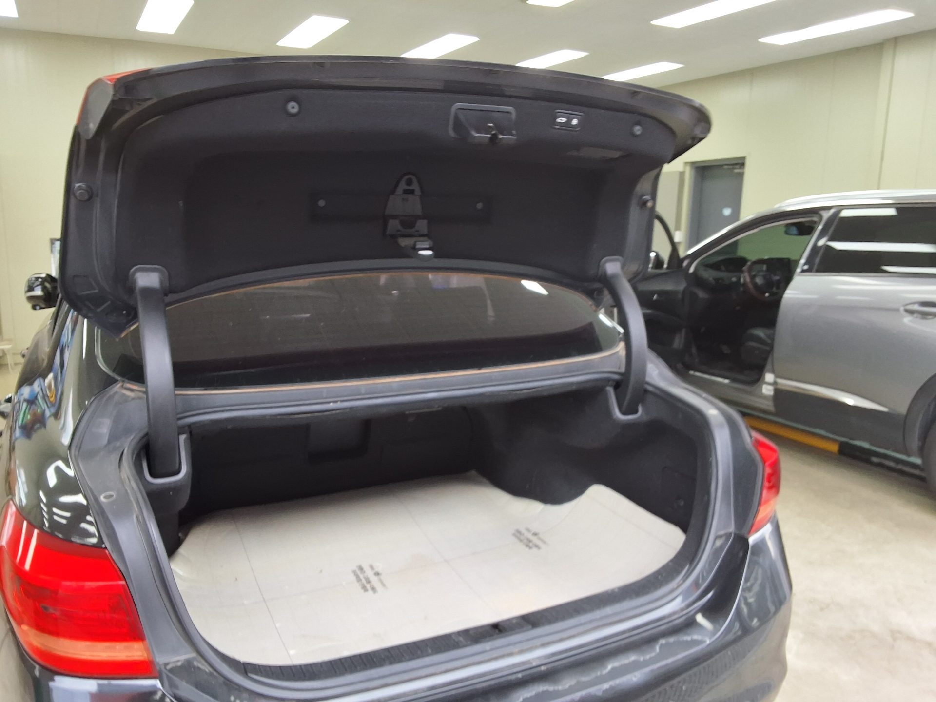 KIA K9 (KH) 3.3 GDI EXECUTIVE 2014 - zdjęcie 16