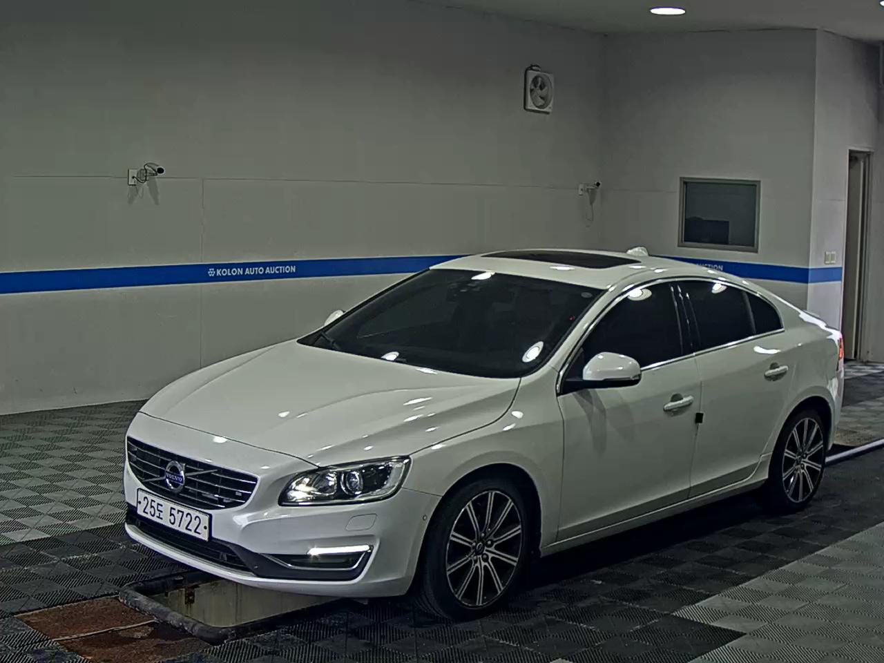VOLVO S60 (2ND GEN) T5 SUMMUM 2018 - zdjęcie 2