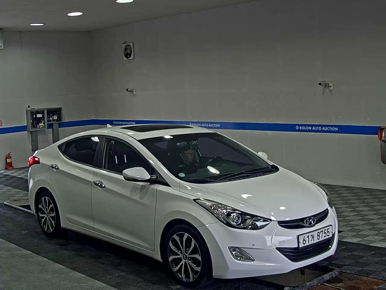 HYUNDAI AVANTE MD M16 GDi MODERN 2014 - zdjęcie 3