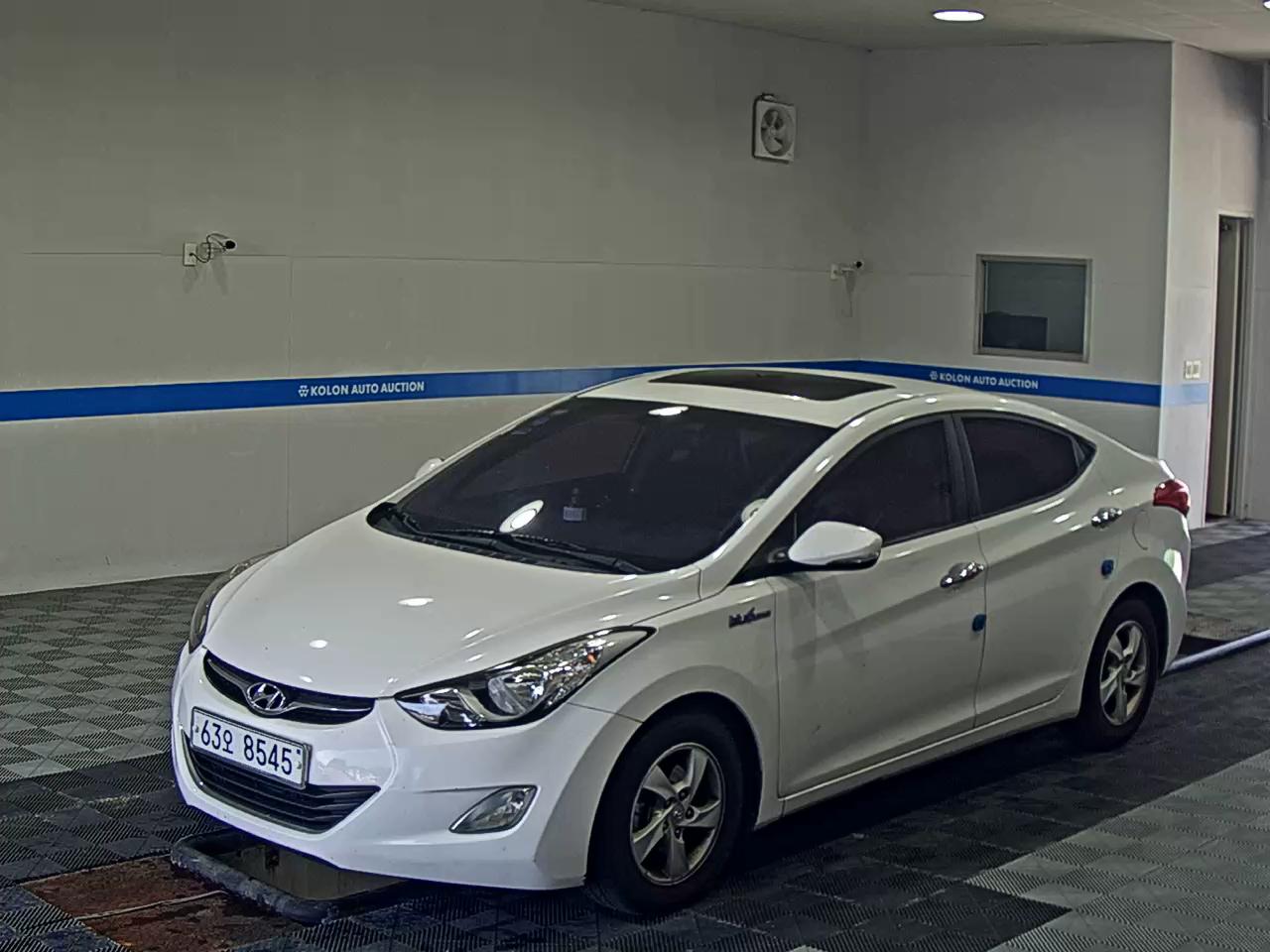 HYUNDAI AVANTE MD M16 GDi BLUE SAVER 2012 - zdjęcie 2