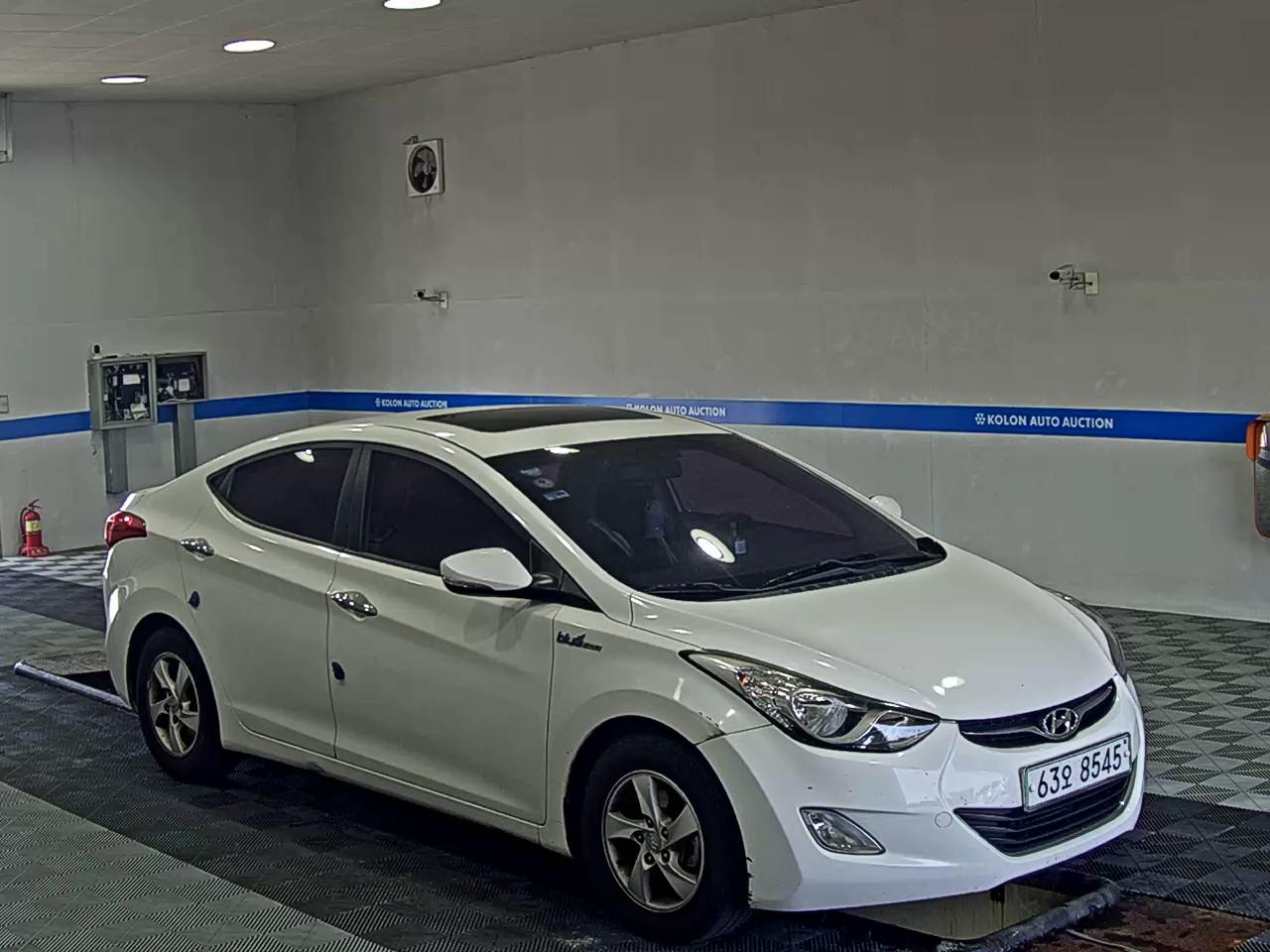 HYUNDAI AVANTE MD M16 GDi BLUE SAVER 2012 - zdjęcie 3