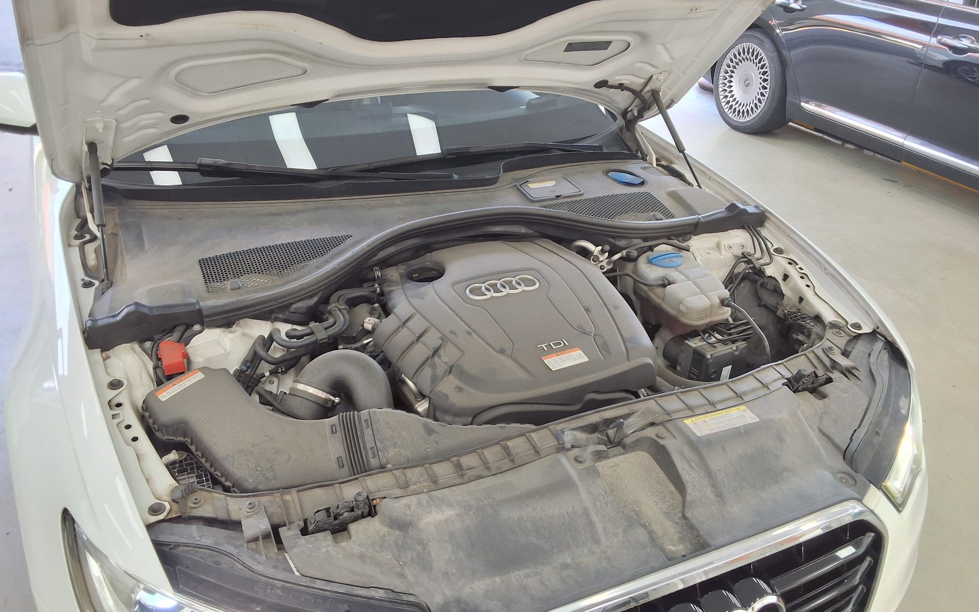 AUDI A6 (4TH GEN) 35 TDI 2015 - zdjęcie 22