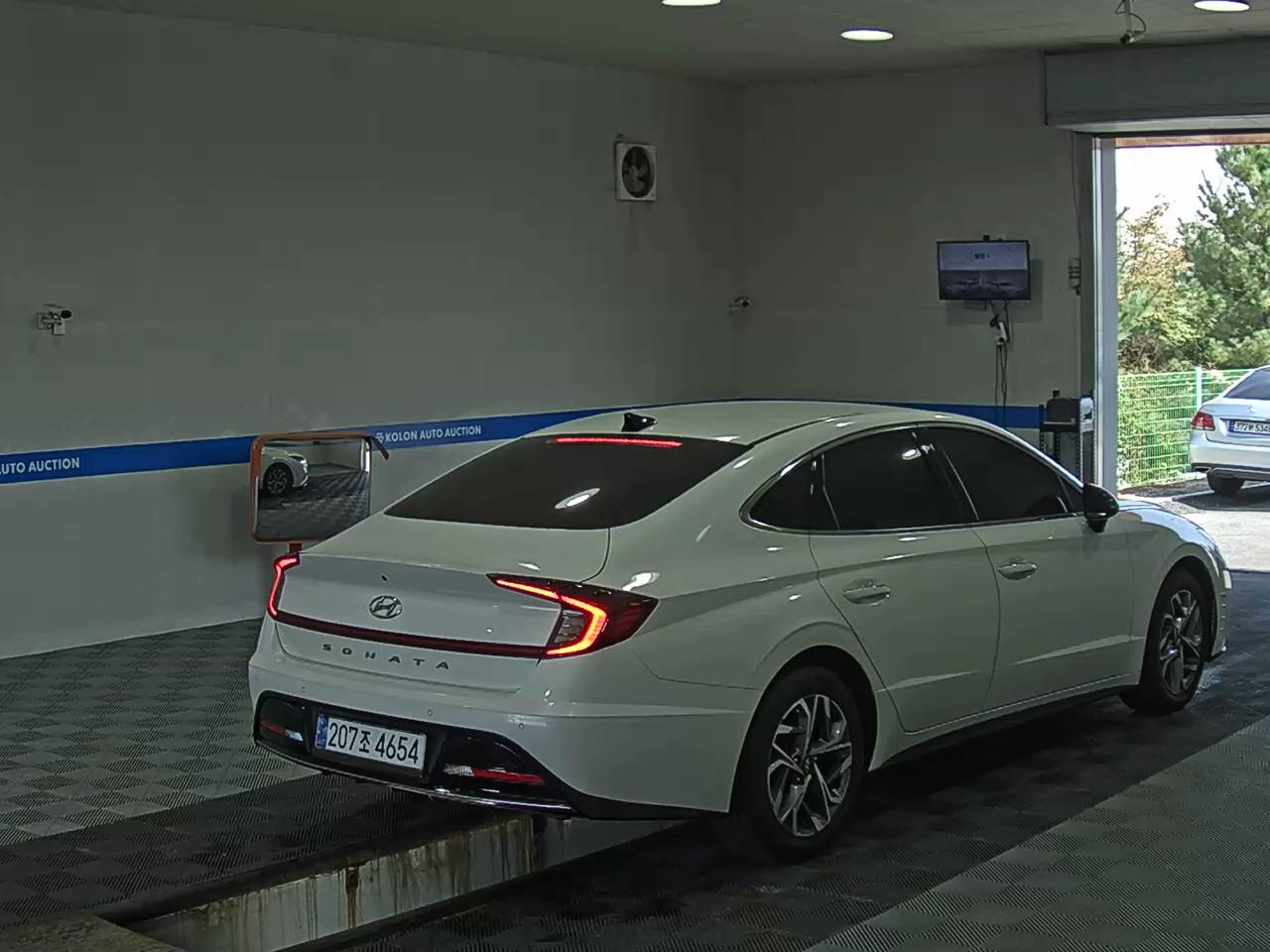 HYUNDAI SONATA (DN8) G2.0 MODERN 2022 - zdjęcie 5