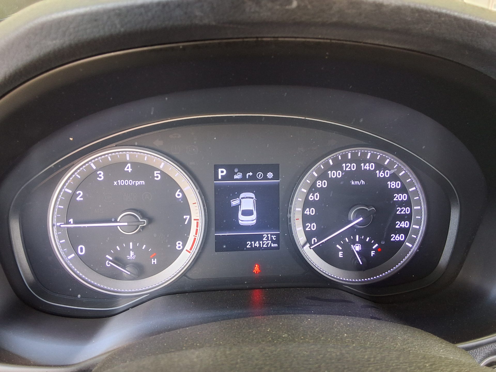HYUNDAI GRANDEUR IG 3.0 LPi RENTAL CAR MODERN 2018 - zdjęcie 9